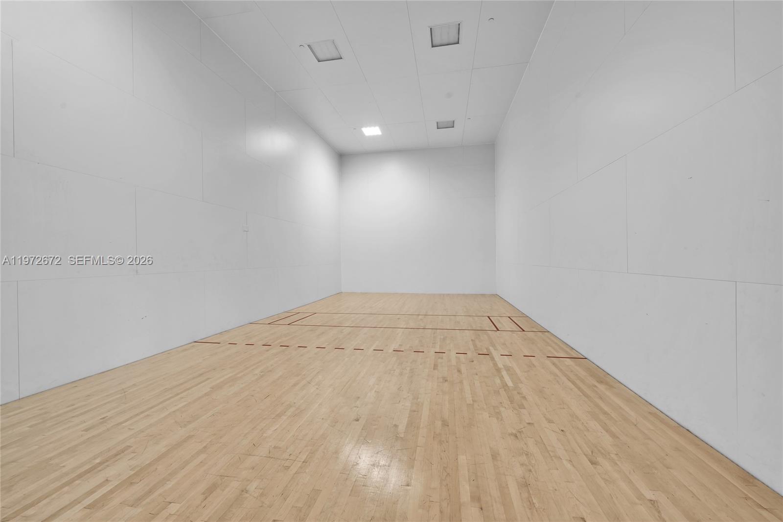 Photo of 2950 188th St #534, Aventura, Florida, 33180 - Racketball