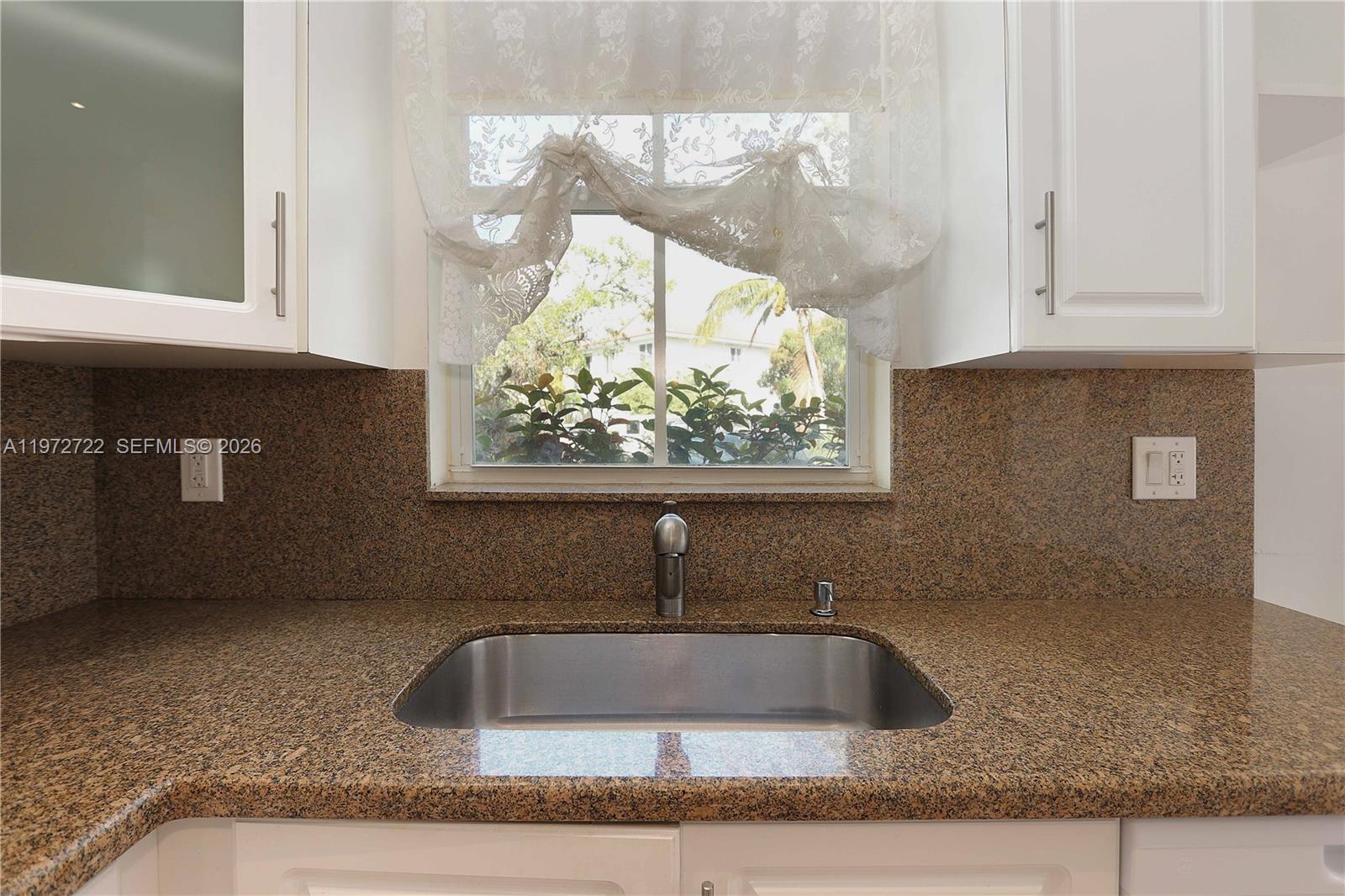 Photo of 1521 Seagrape Way  (1521), Hollywood, Florida, 33019 - 