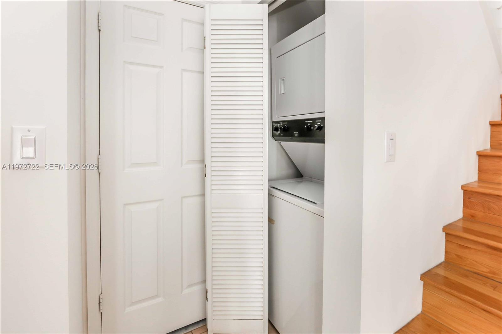 Photo of 1521 Seagrape Way  (1521), Hollywood, Florida, 33019 - 