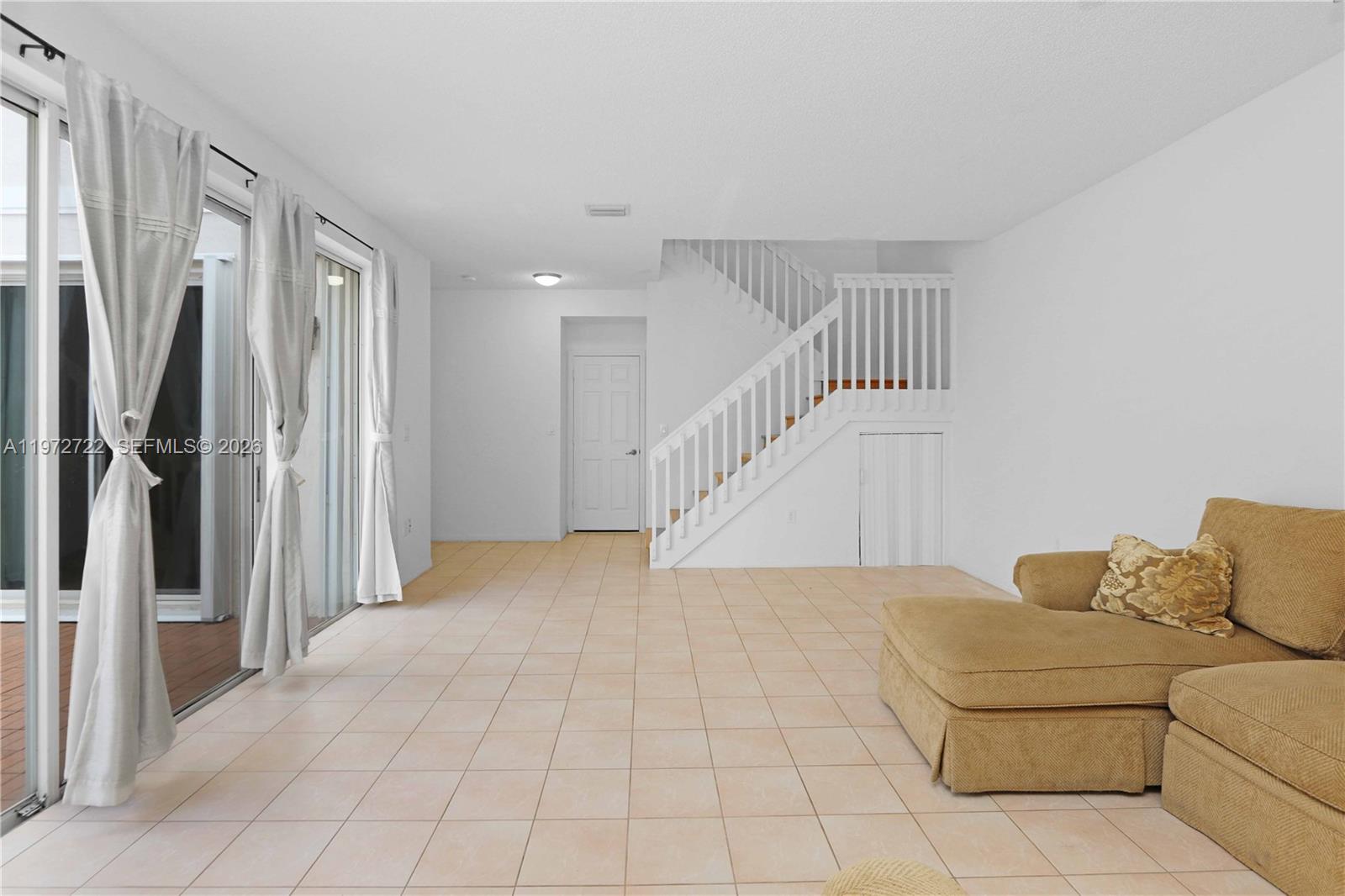 Photo of 1521 Seagrape Way  (1521), Hollywood, Florida, 33019 - 