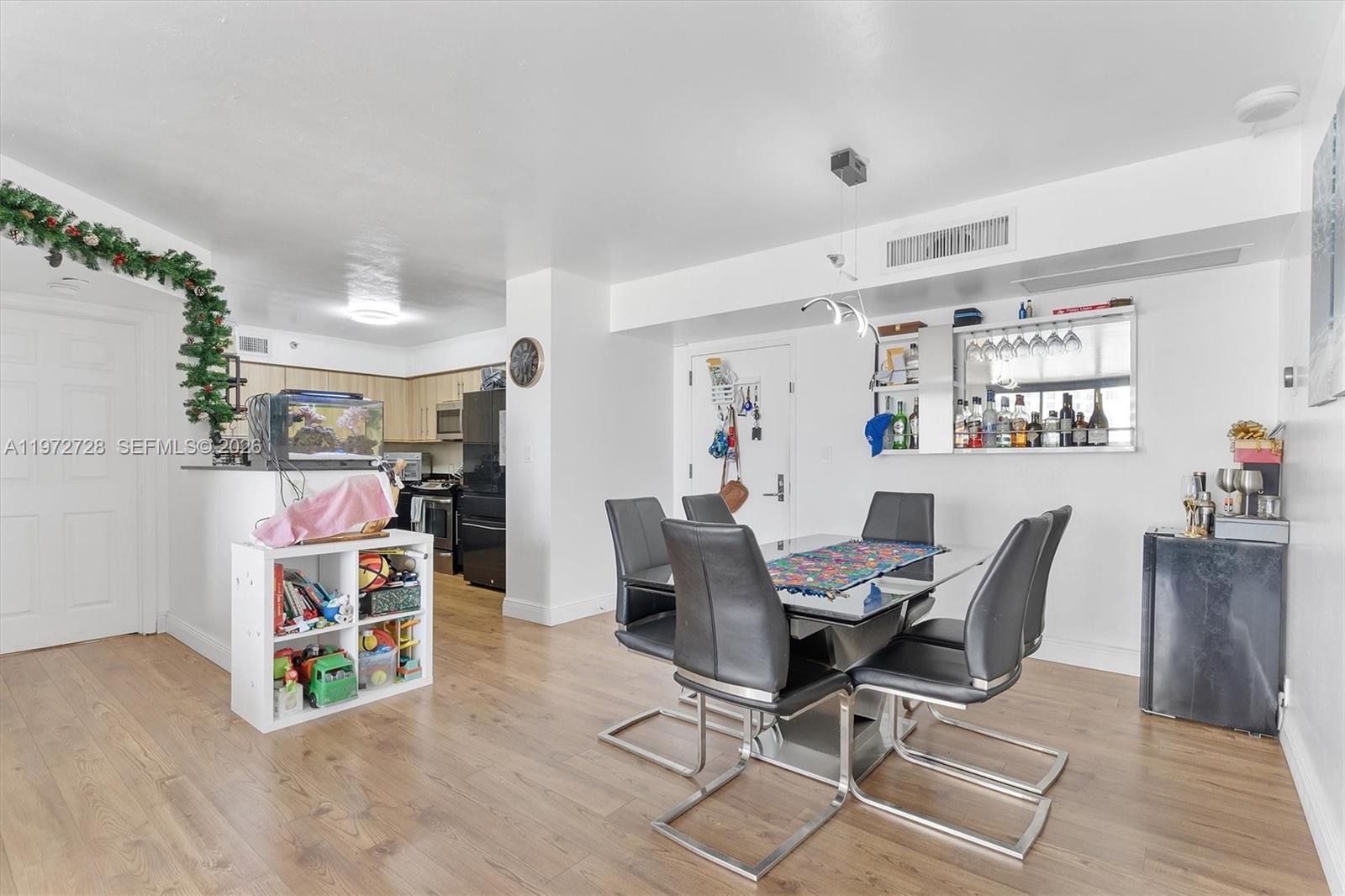 Photo of 3530 Mystic Pointe Dr #2907, Aventura, Florida, 33180 -