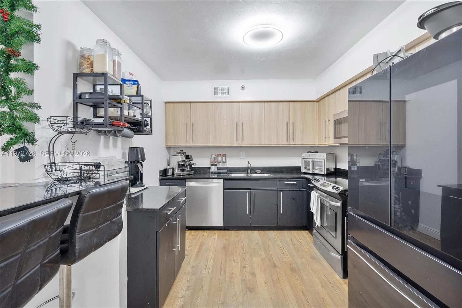 Photo of 3530 Mystic Pointe Dr #2907, Aventura, Florida, 33180 -