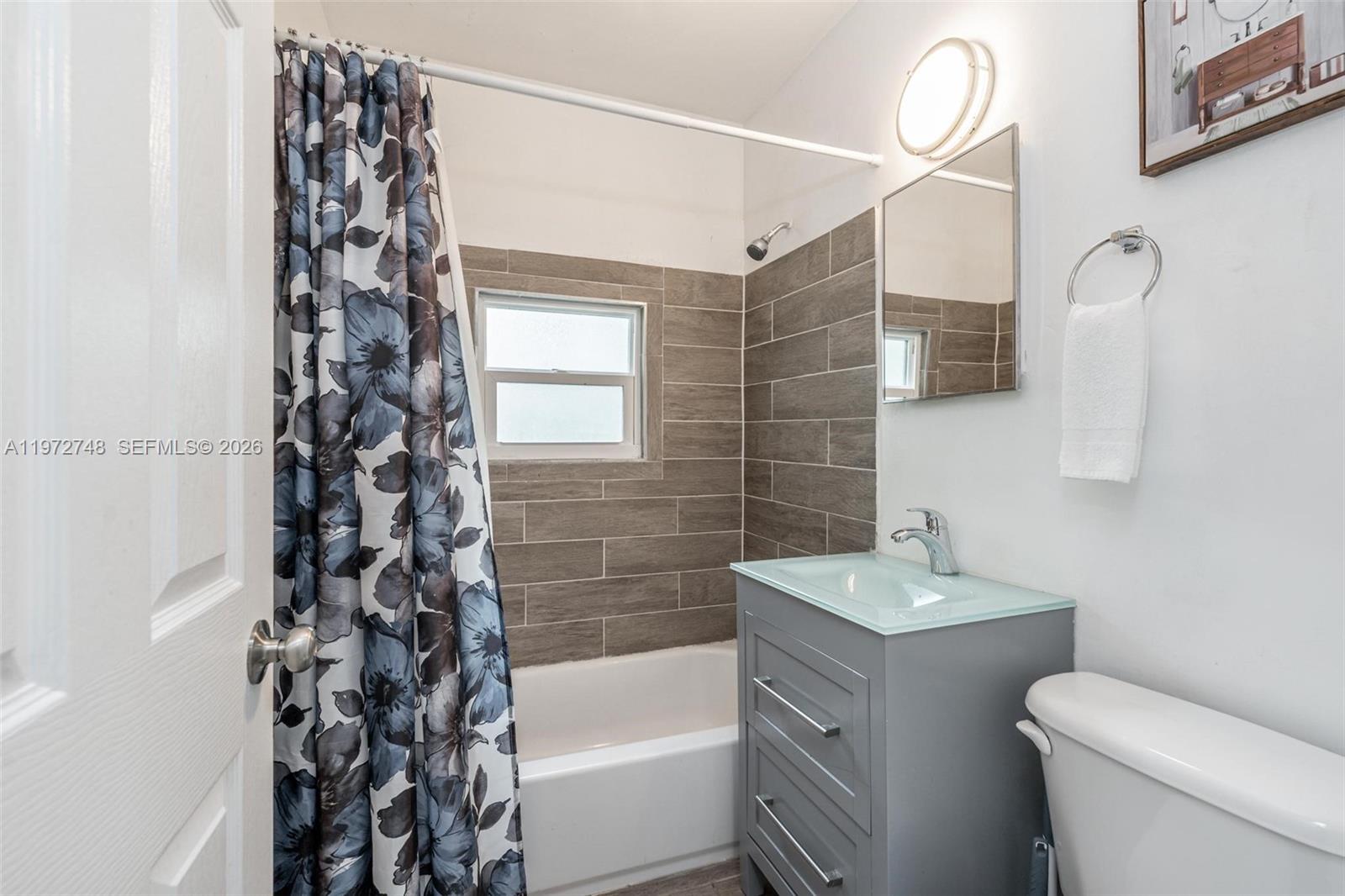 Ver detalles 1-8 / sq. ft. $ 2026-02-26 0 foto