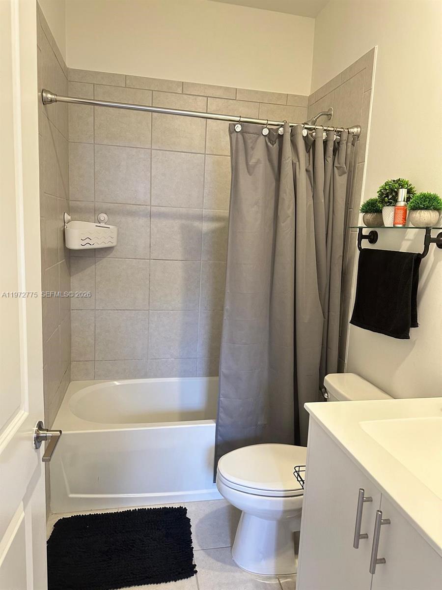 See details 23427 3 / 3 1545 sq. ft. $ 2026-07-13 0 Photo
