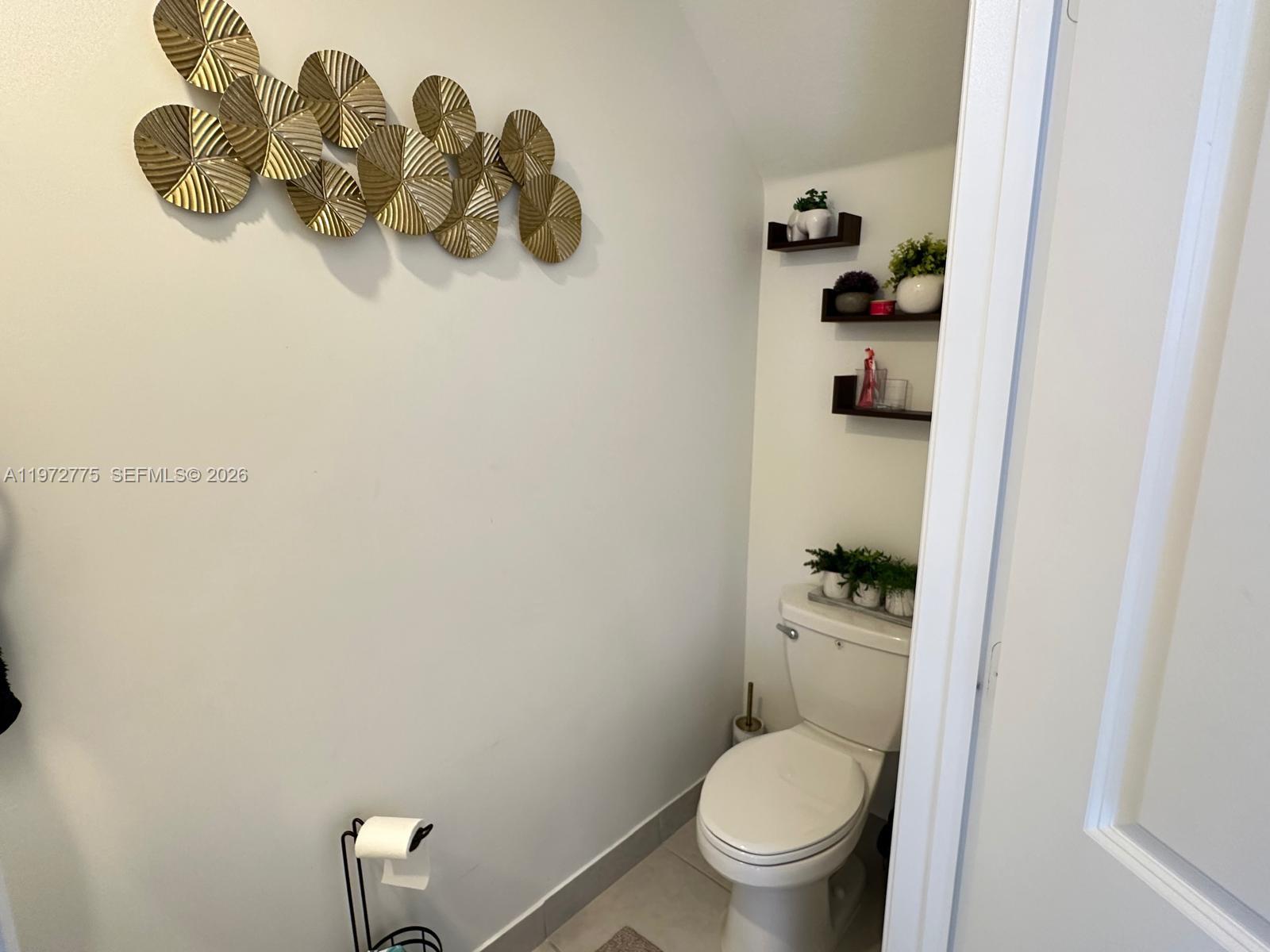 See details 23427 3 / 3 1545 sq. ft. $ 2026-07-13 0 Photo