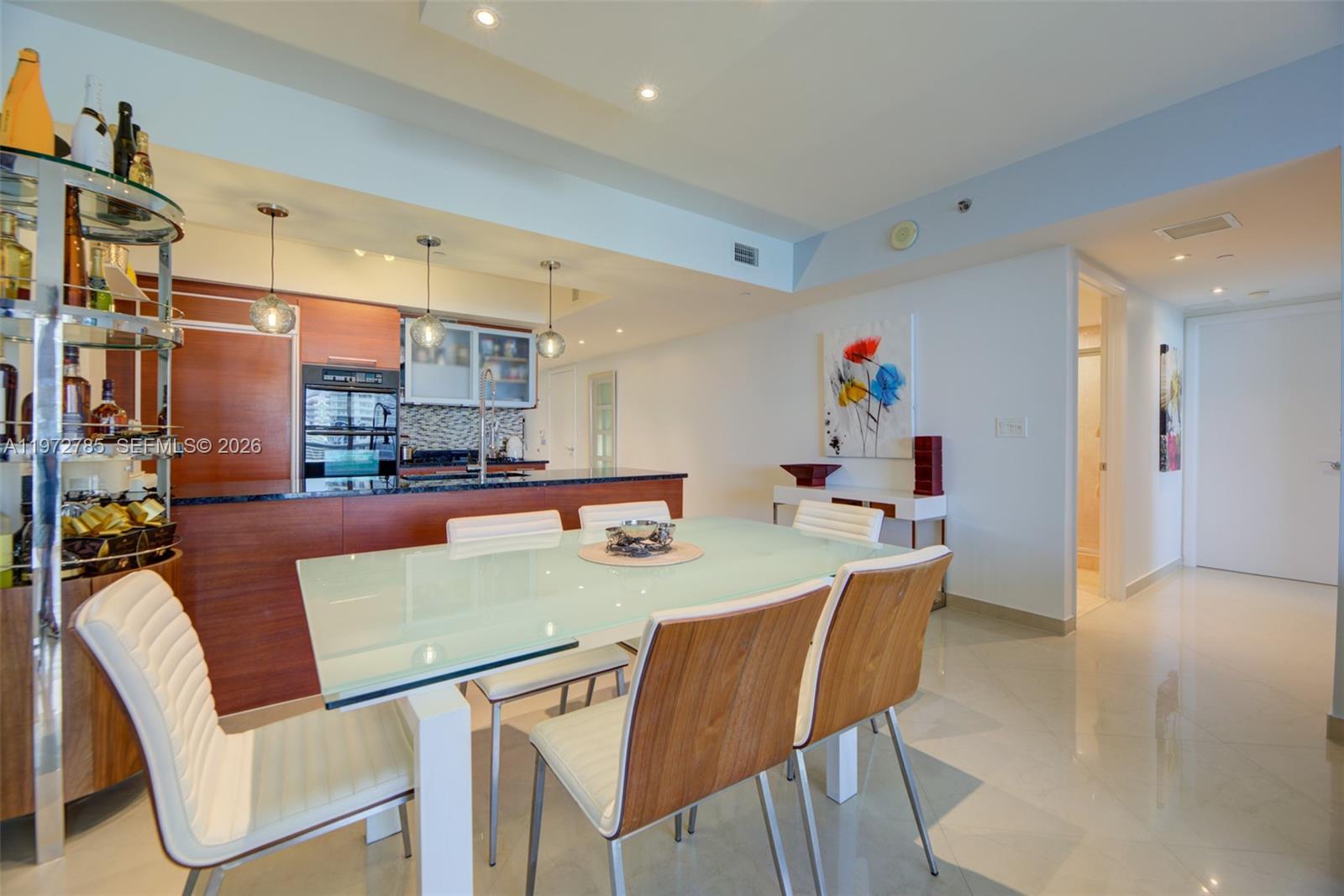 3011 3 / 2 1554 sq. ft. $ 2026-04-15 0 foto