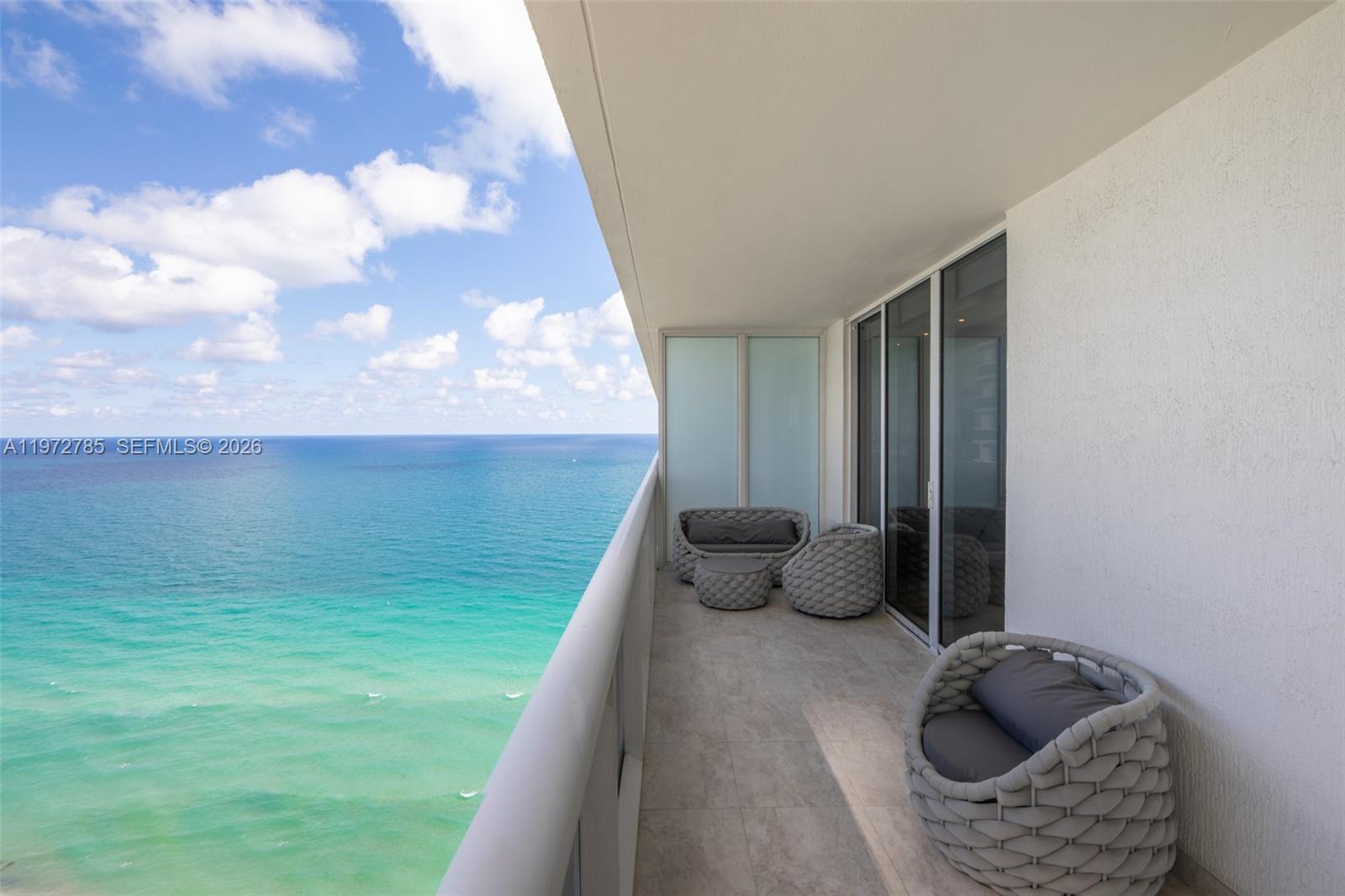 3011 3 / 2 1554 sq. ft. $ 2026-04-15 0 foto