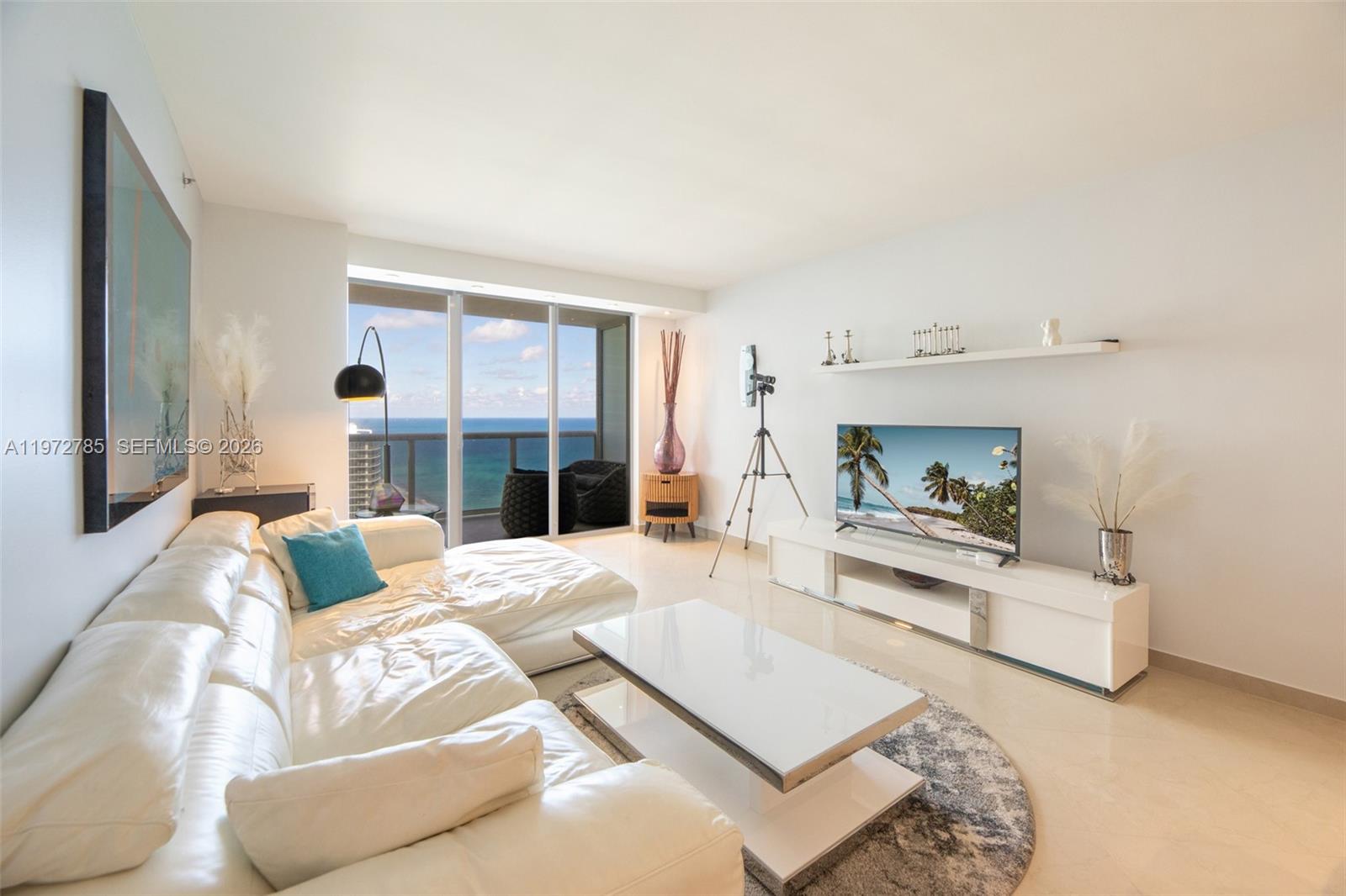 3011 3 / 2 1554 sq. ft. $ 2026-04-15 0 foto