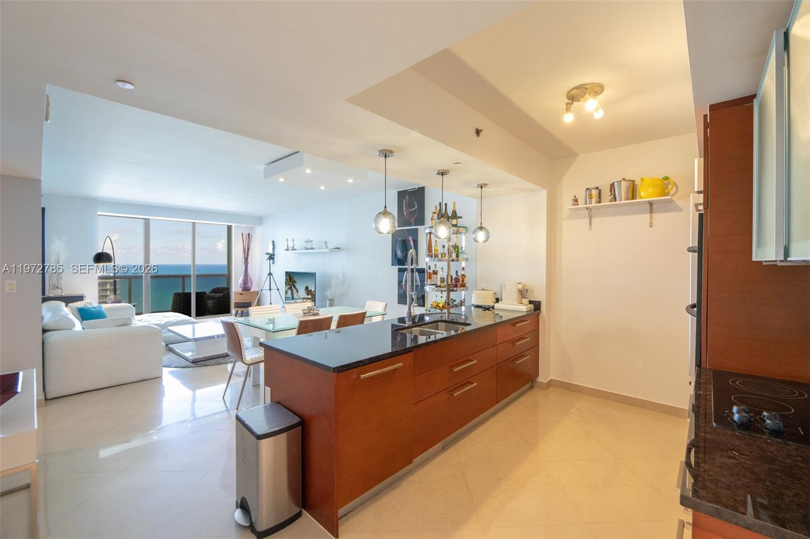 3011 3 / 2 1554 sq. ft. $ 2026-04-15 0 foto