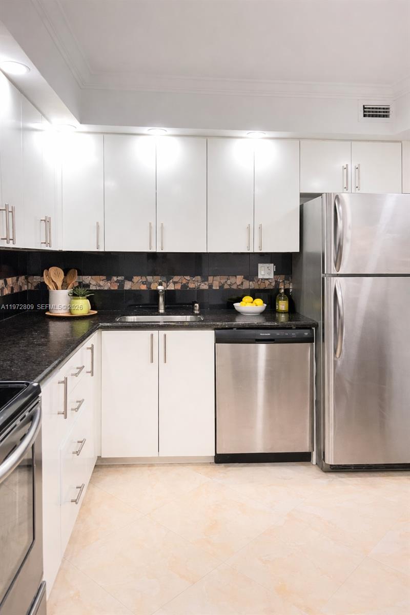 Photo of 3180 Ocean Dr  #1418, Hallandale Beach, Florida, 33009 - 