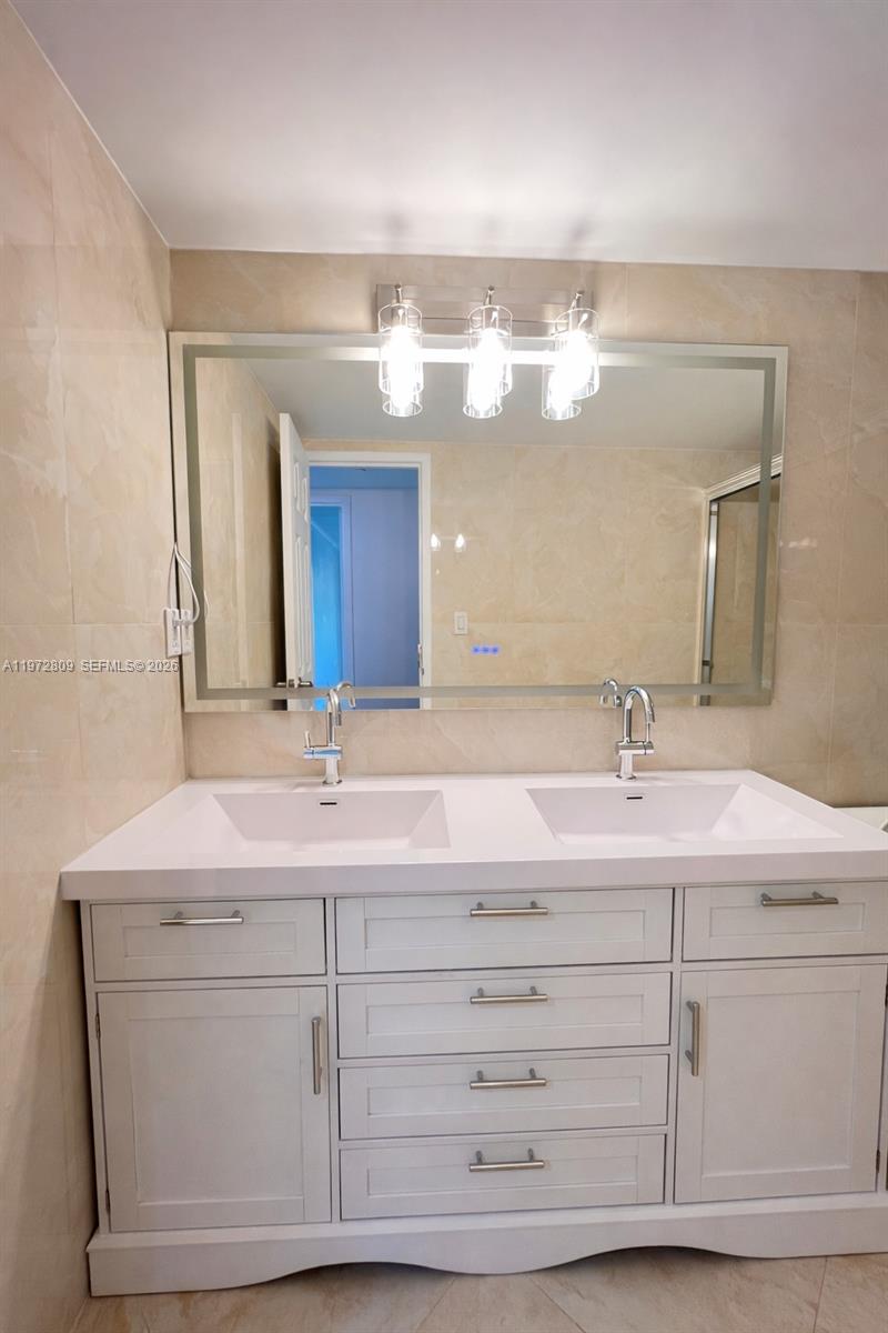 Photo of 3180 Ocean Dr  #1418, Hallandale Beach, Florida, 33009 - 
