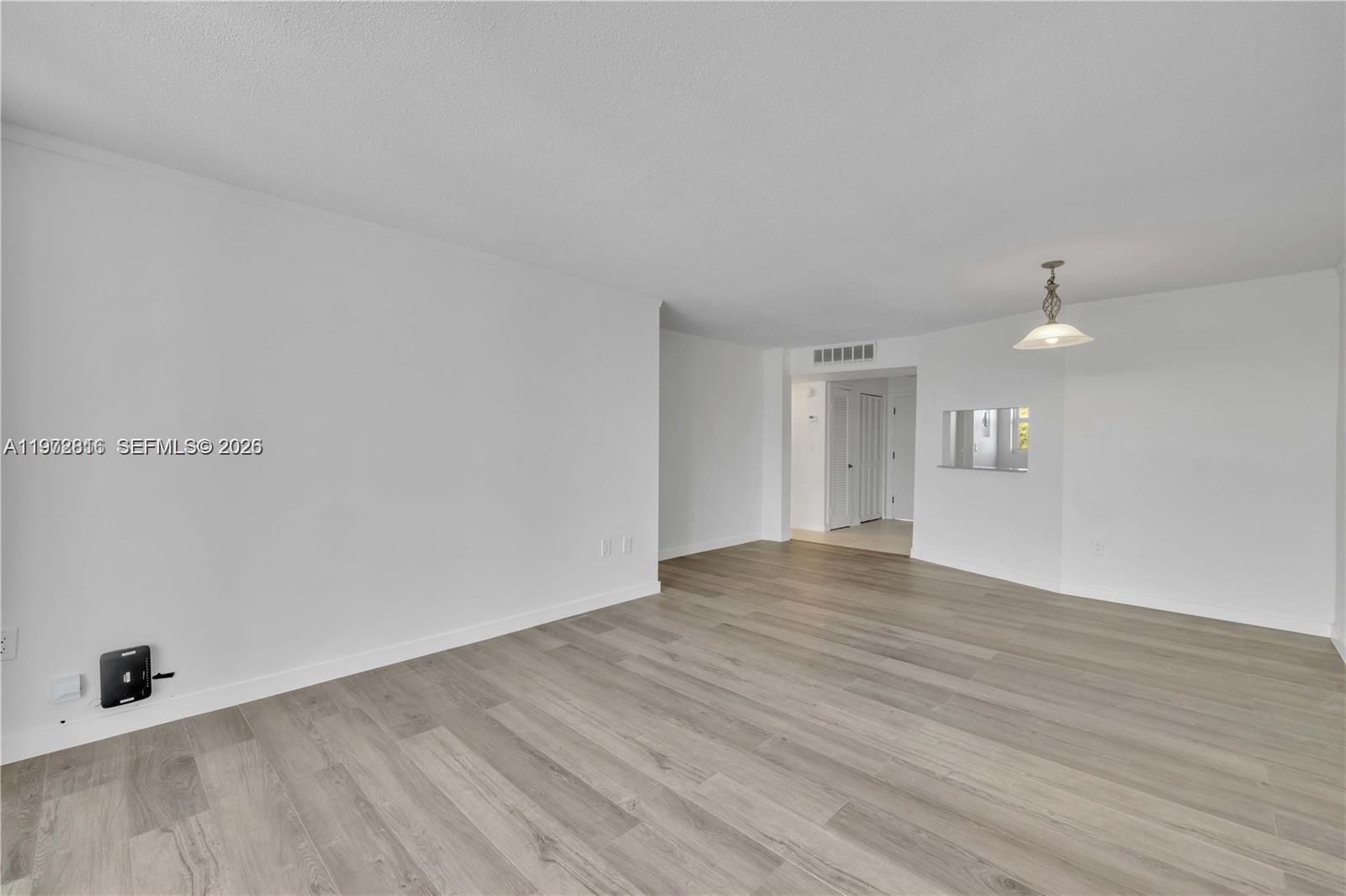 See details 415-2 1 / 1 909 sq. ft. $ 2026-02-26 0 Photo