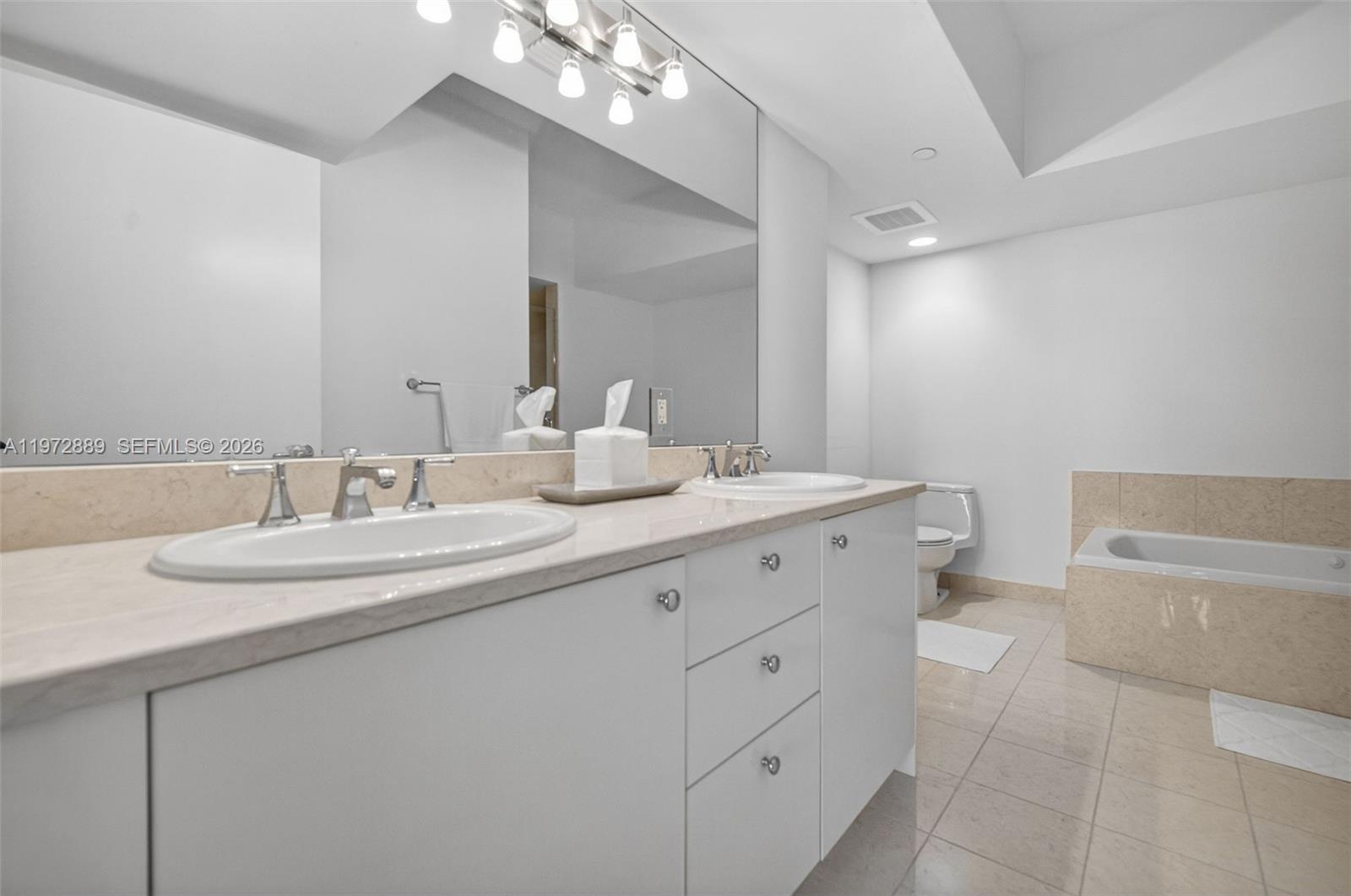 Photo of 20000 Country Club Dr  #714, Aventura, Florida, 33180 - 