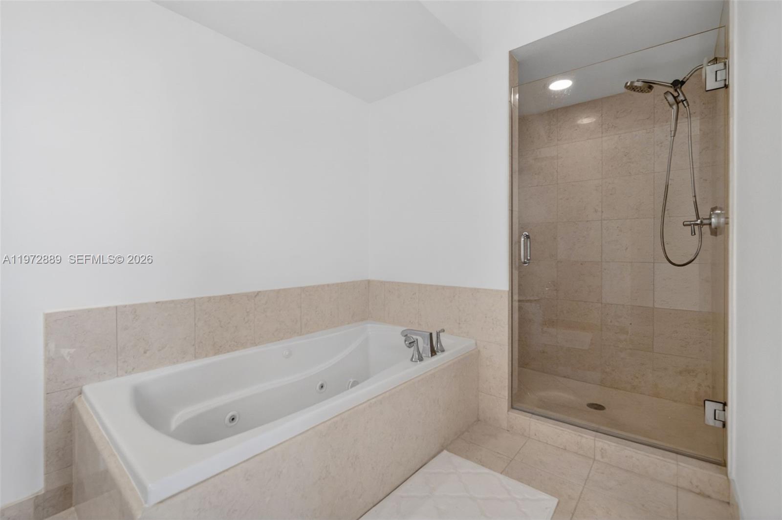 Photo of 20000 Country Club Dr  #714, Aventura, Florida, 33180 - 