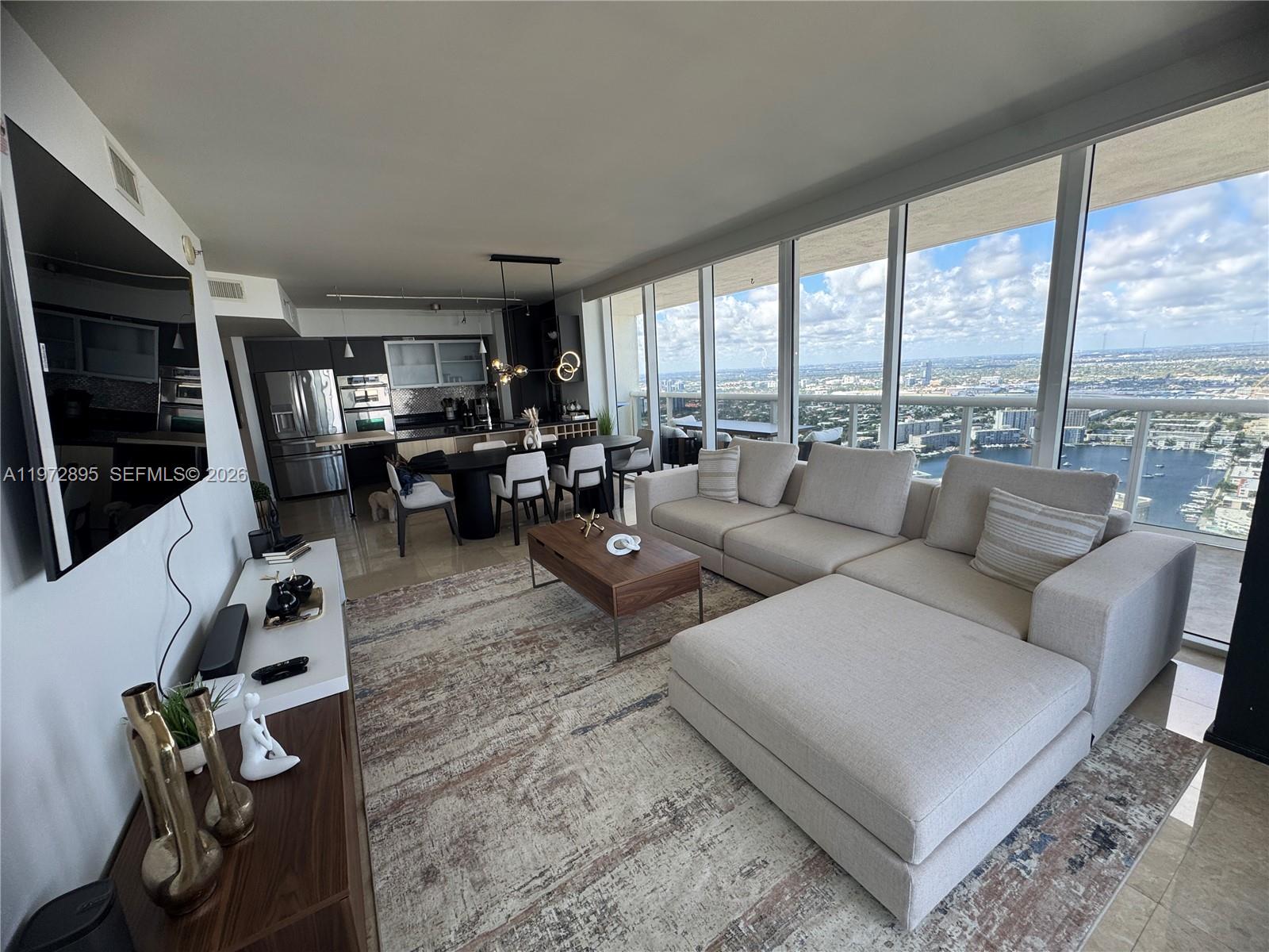 5008 2 / 2 1458 sq. ft. $ 2026-02-26 0 foto