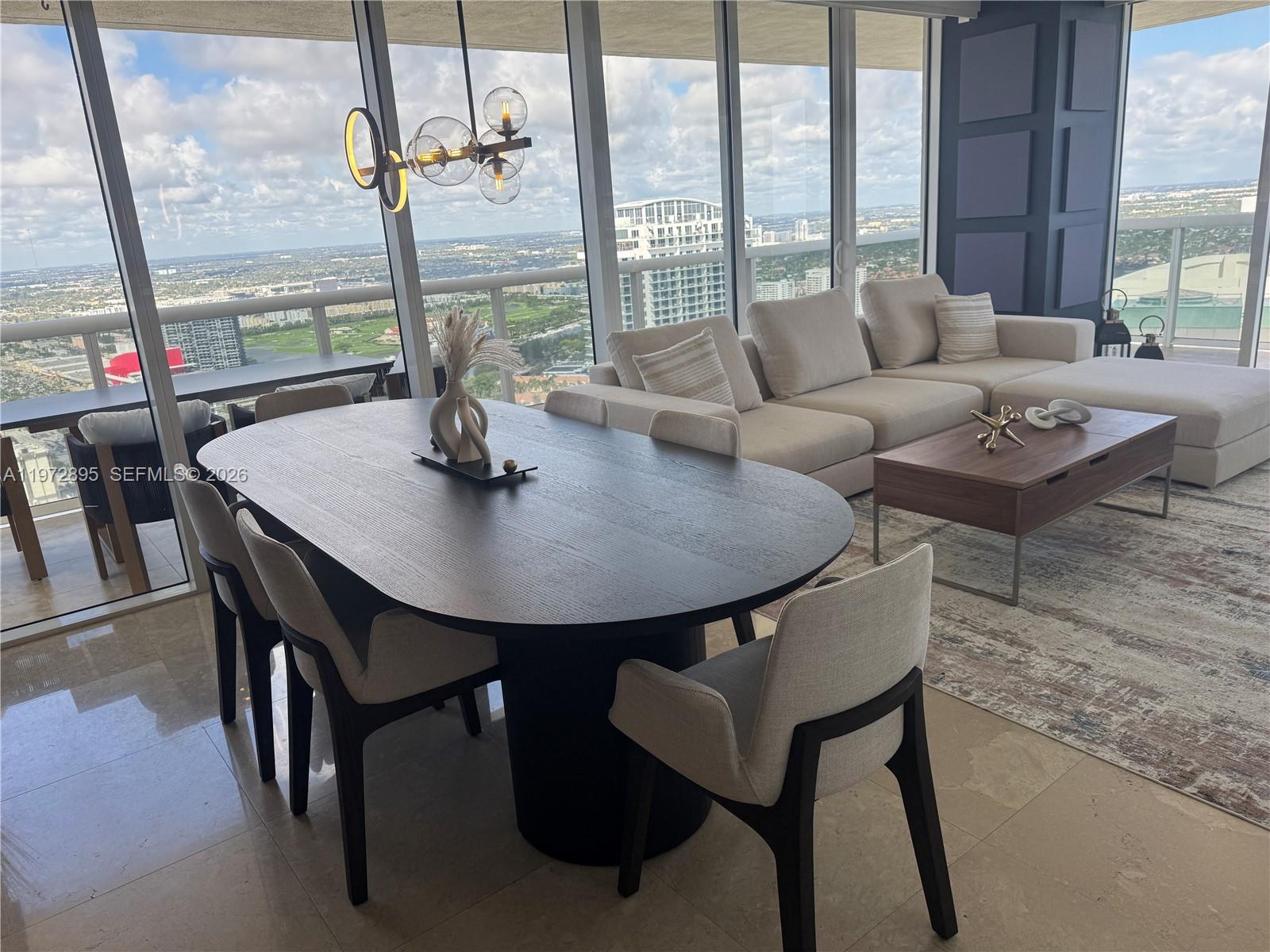 5008 2 / 2 1458 sq. ft. $ 2026-02-26 0 foto