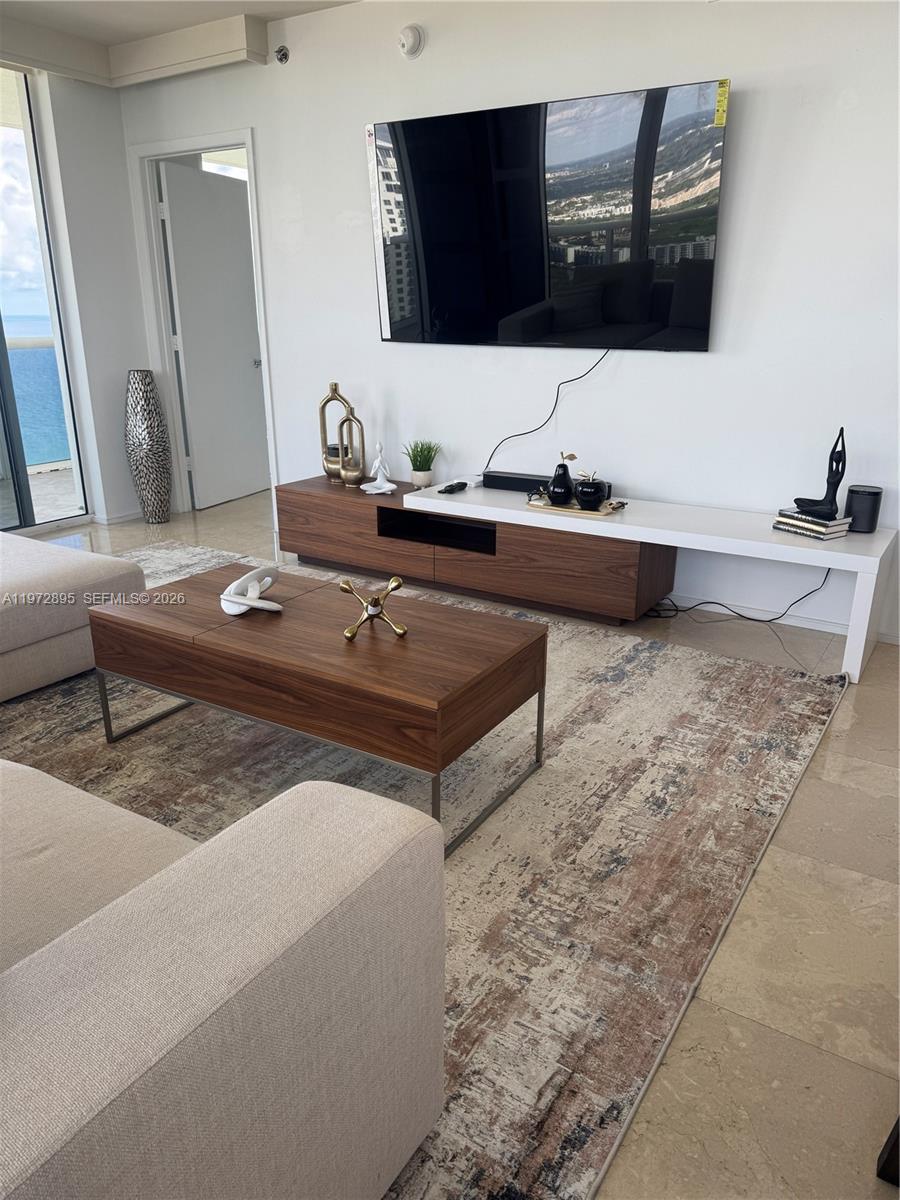 5008 2 / 2 1458 sq. ft. $ 2026-02-26 0 foto