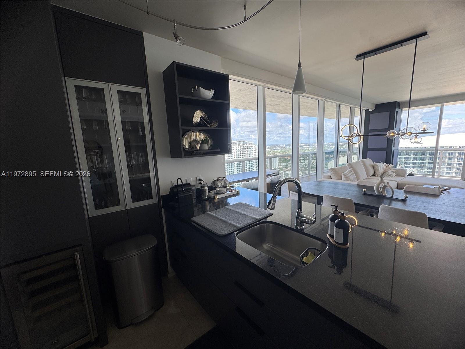 5008 2 / 2 1458 sq. ft. $ 2026-02-26 0 foto