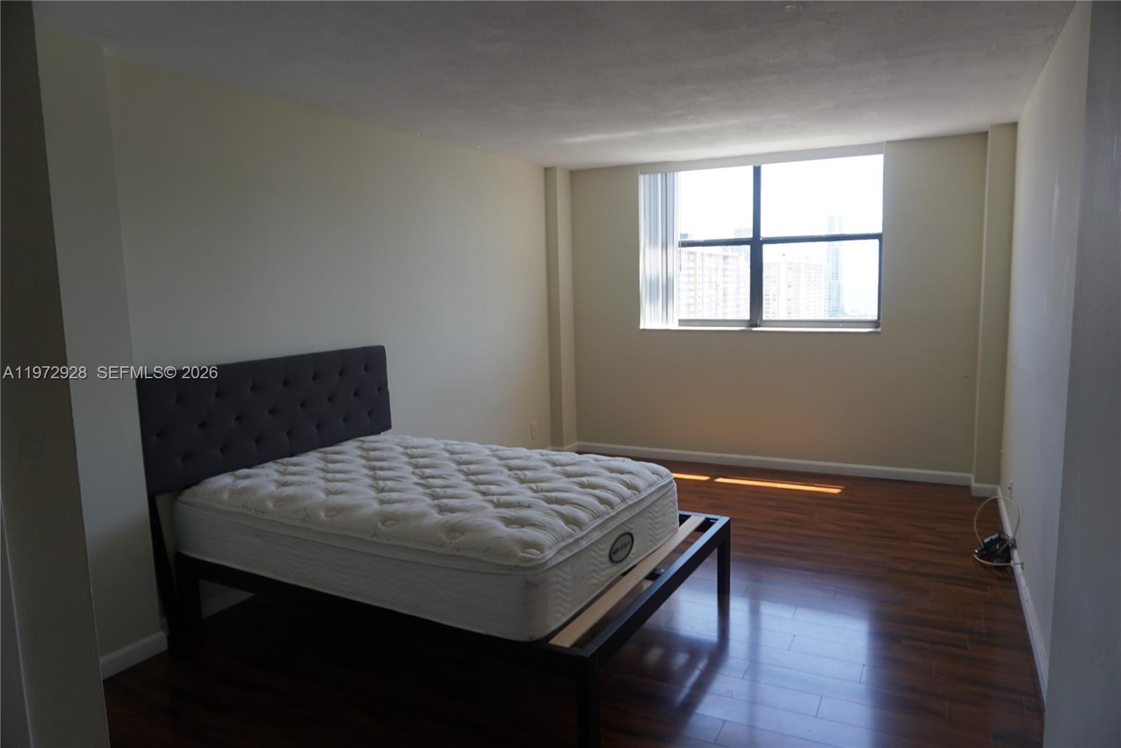 2014 1 / 2 896 sq. ft. $ 2026-02-26 0 Photo