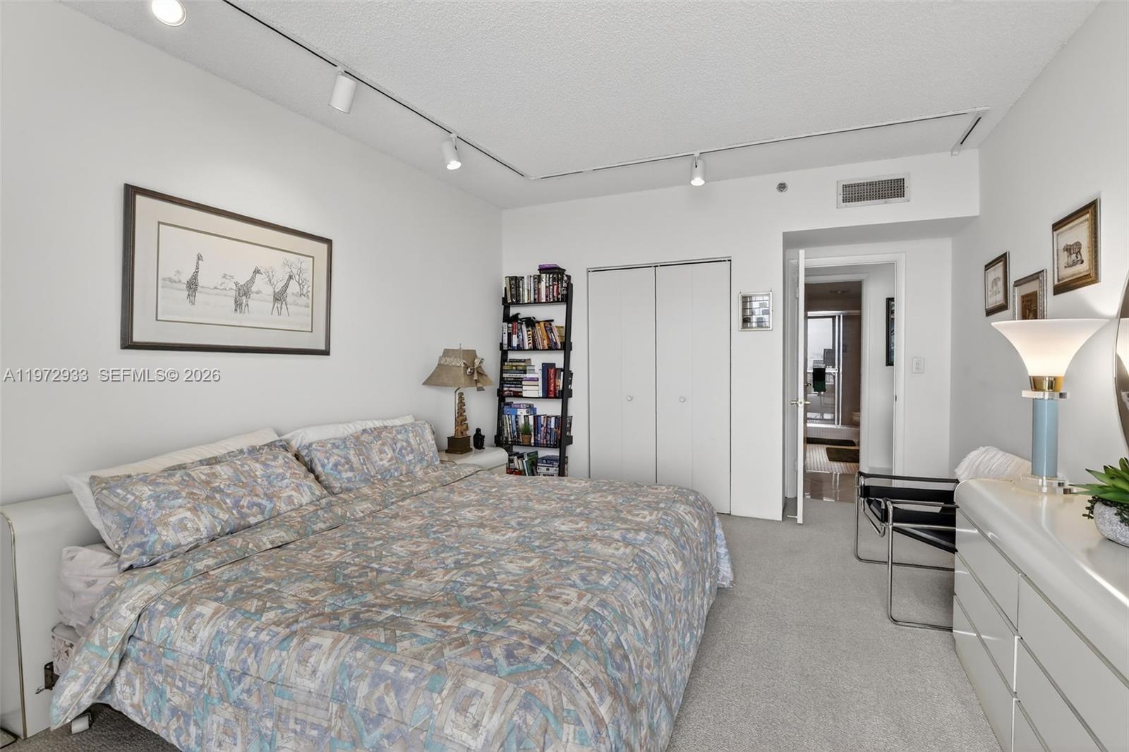 Photo of 20281 Country Club Dr  #2403, Aventura, Florida, 33180 - 