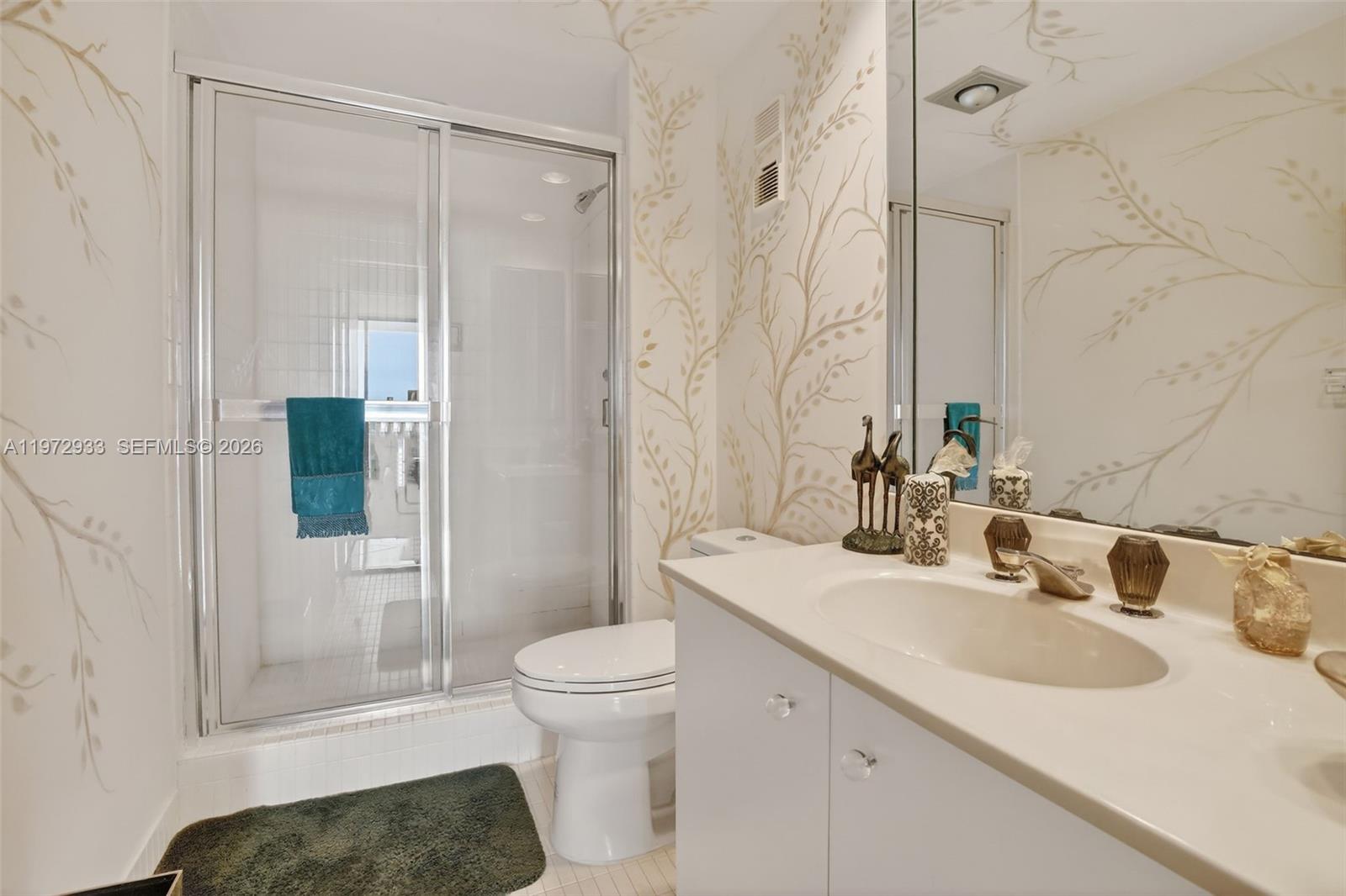 Photo of 20281 Country Club Dr  #2403, Aventura, Florida, 33180 - 