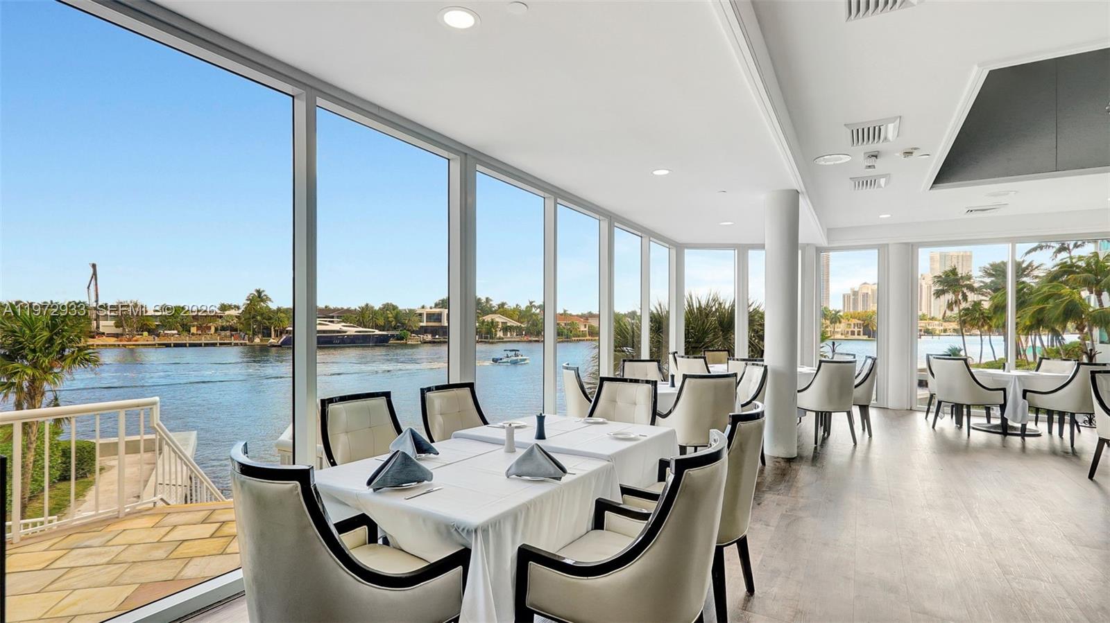 Photo of 20281 Country Club Dr  #2403, Aventura, Florida, 33180 - HAMPTONS RESTAURANT