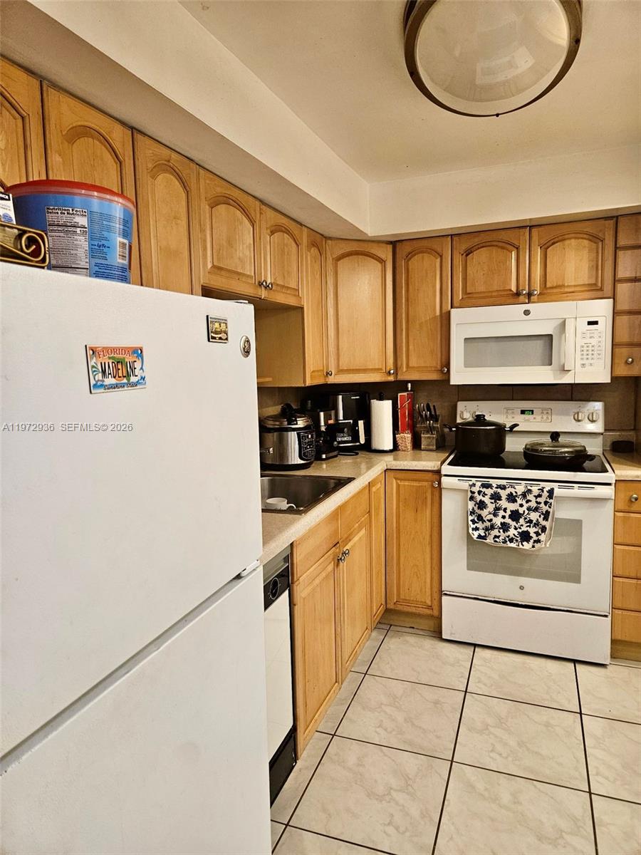 Photo of 400 Kings Point Dr #1624, Sunny Isles Beach, Florida, 33160 -