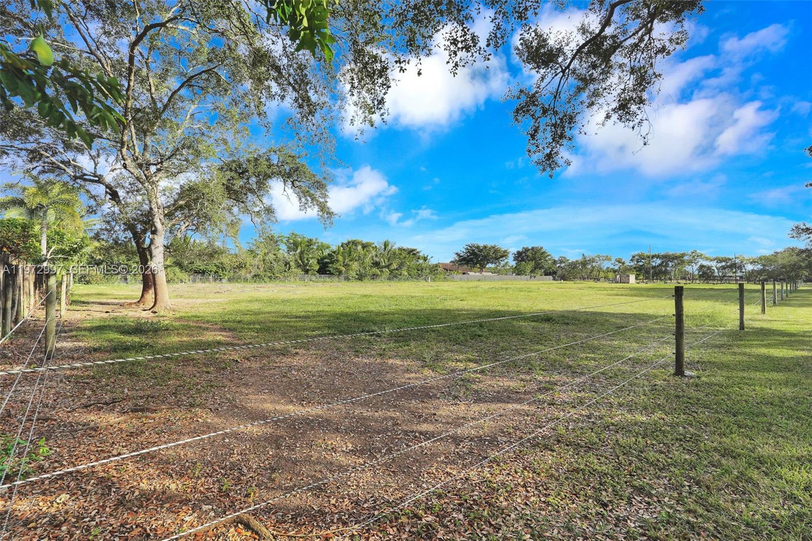   /   sq. ft. $ 2026-02-26 0 foto