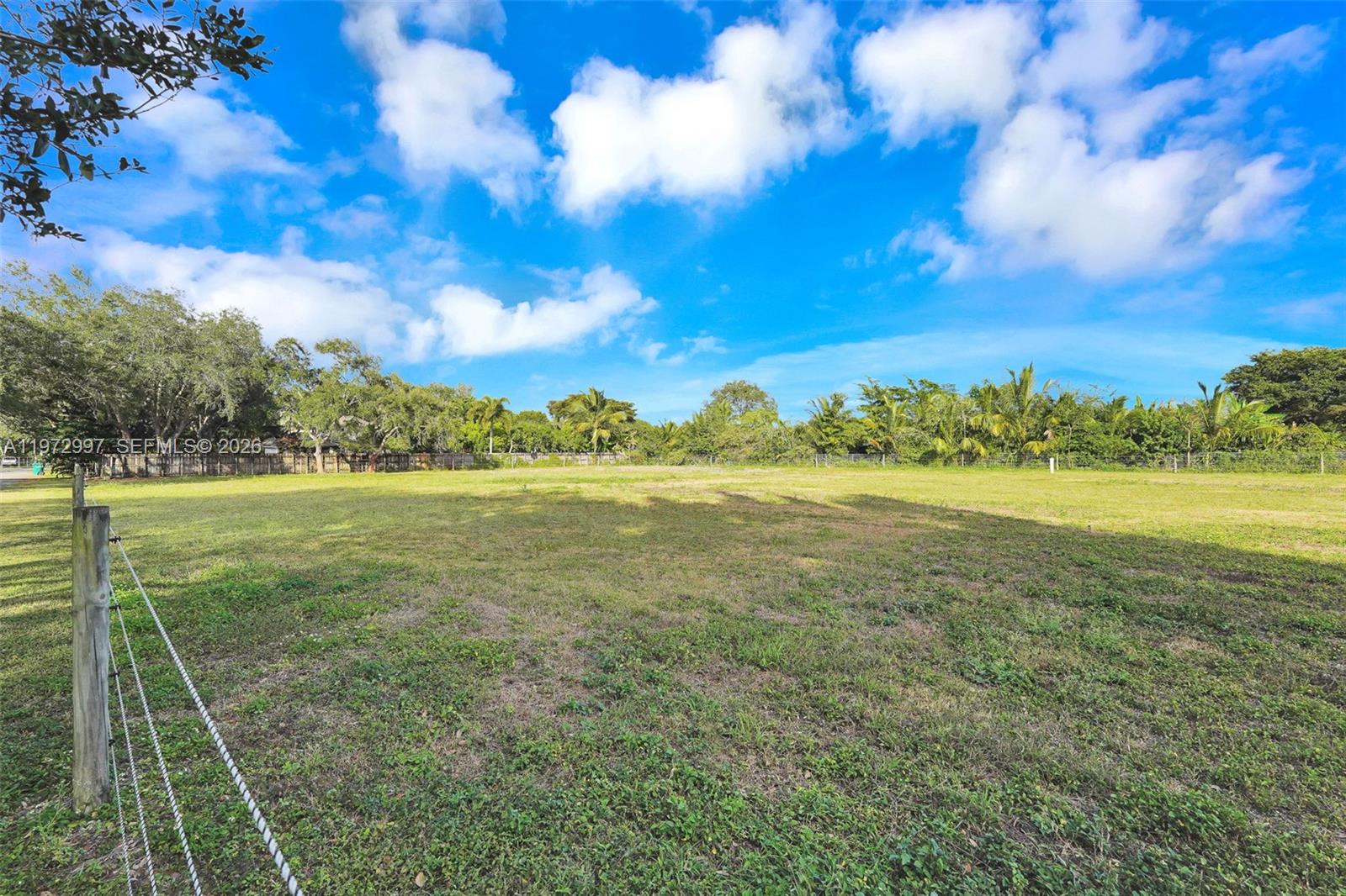   /   sq. ft. $ 2026-02-26 0 foto