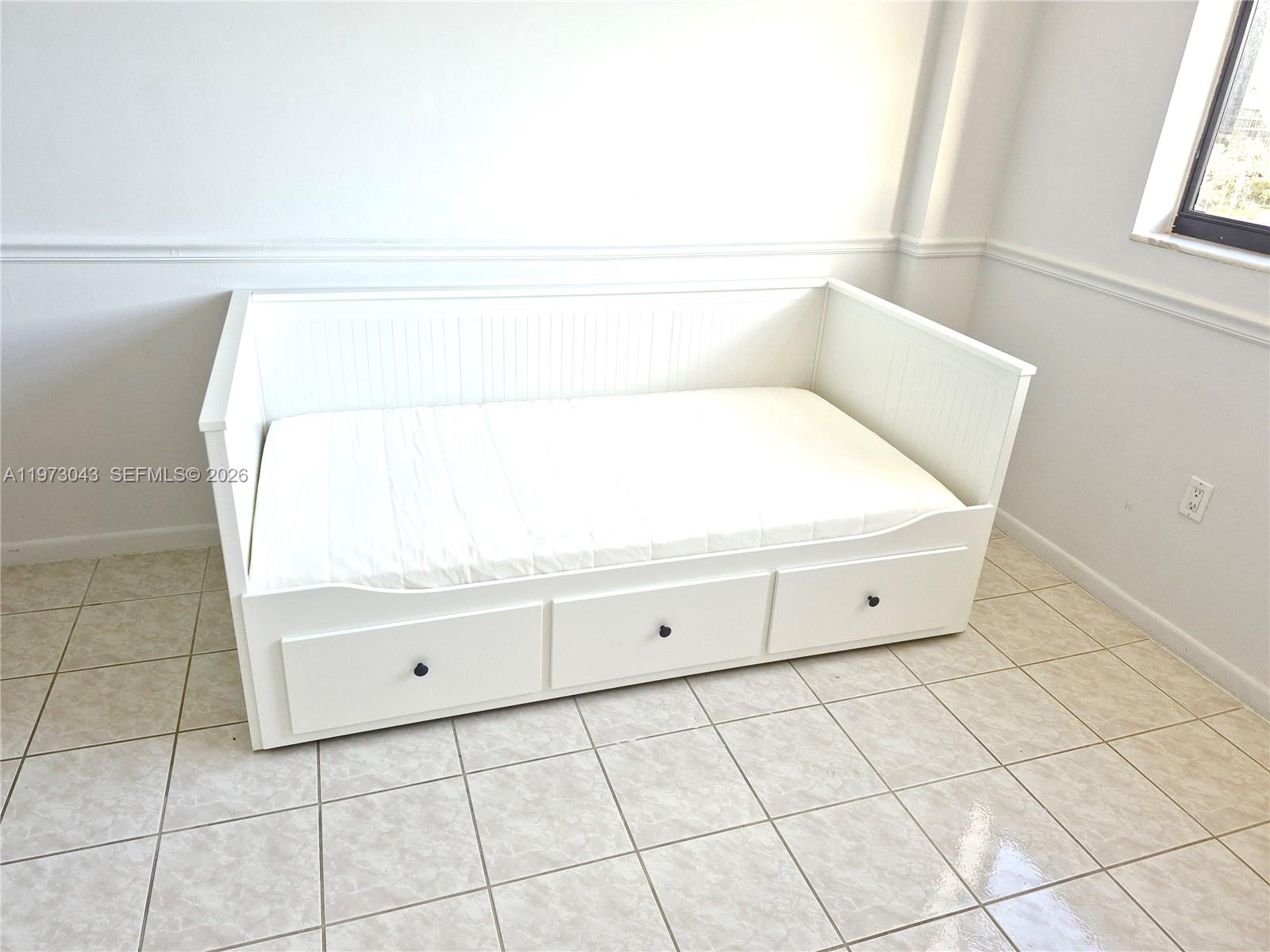 907 2 / 2 1232 sq. ft. $ 2026-02-26 0 Photo