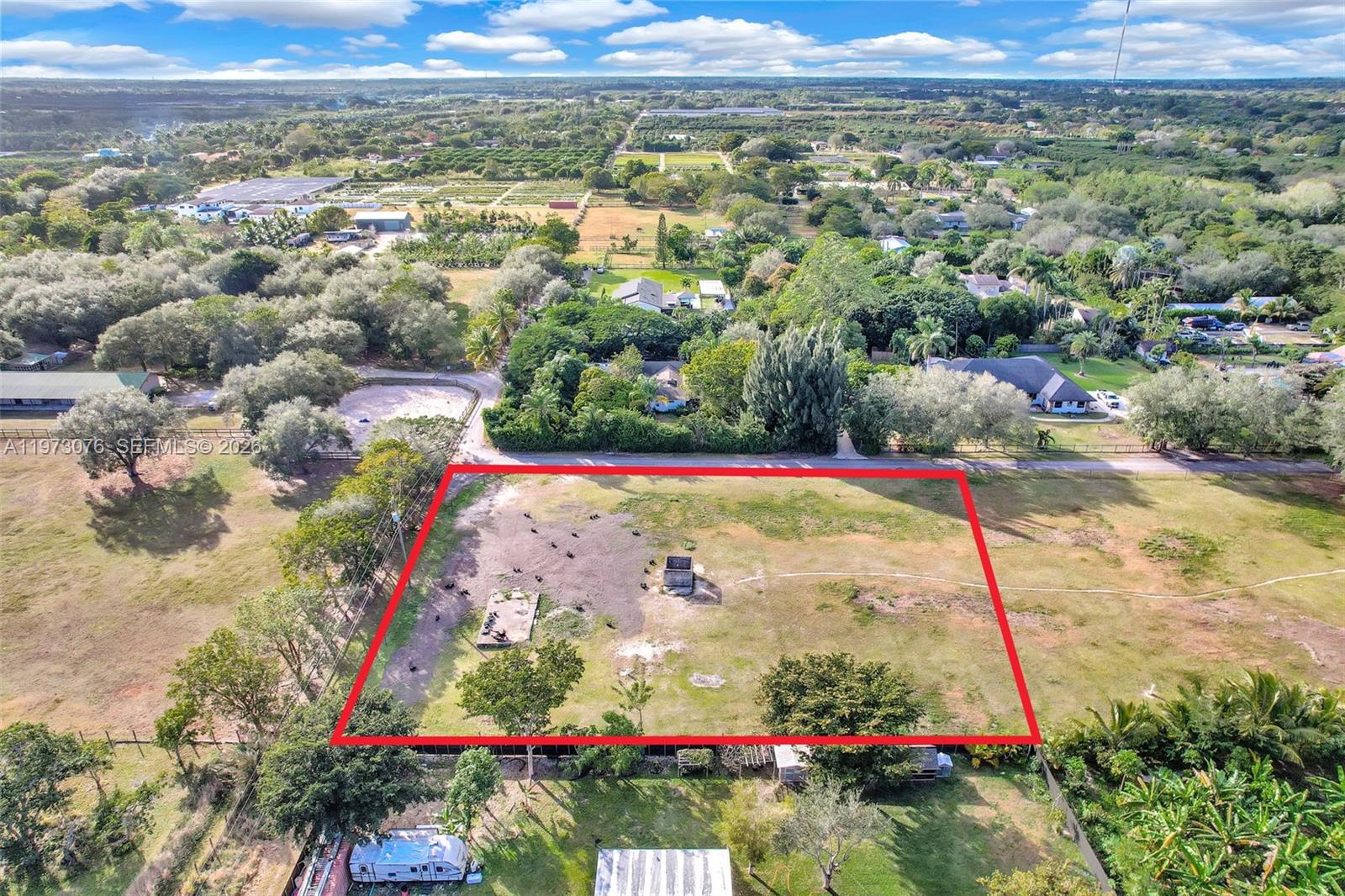   /   кв.футов $ 2026-02-26 0 Фото