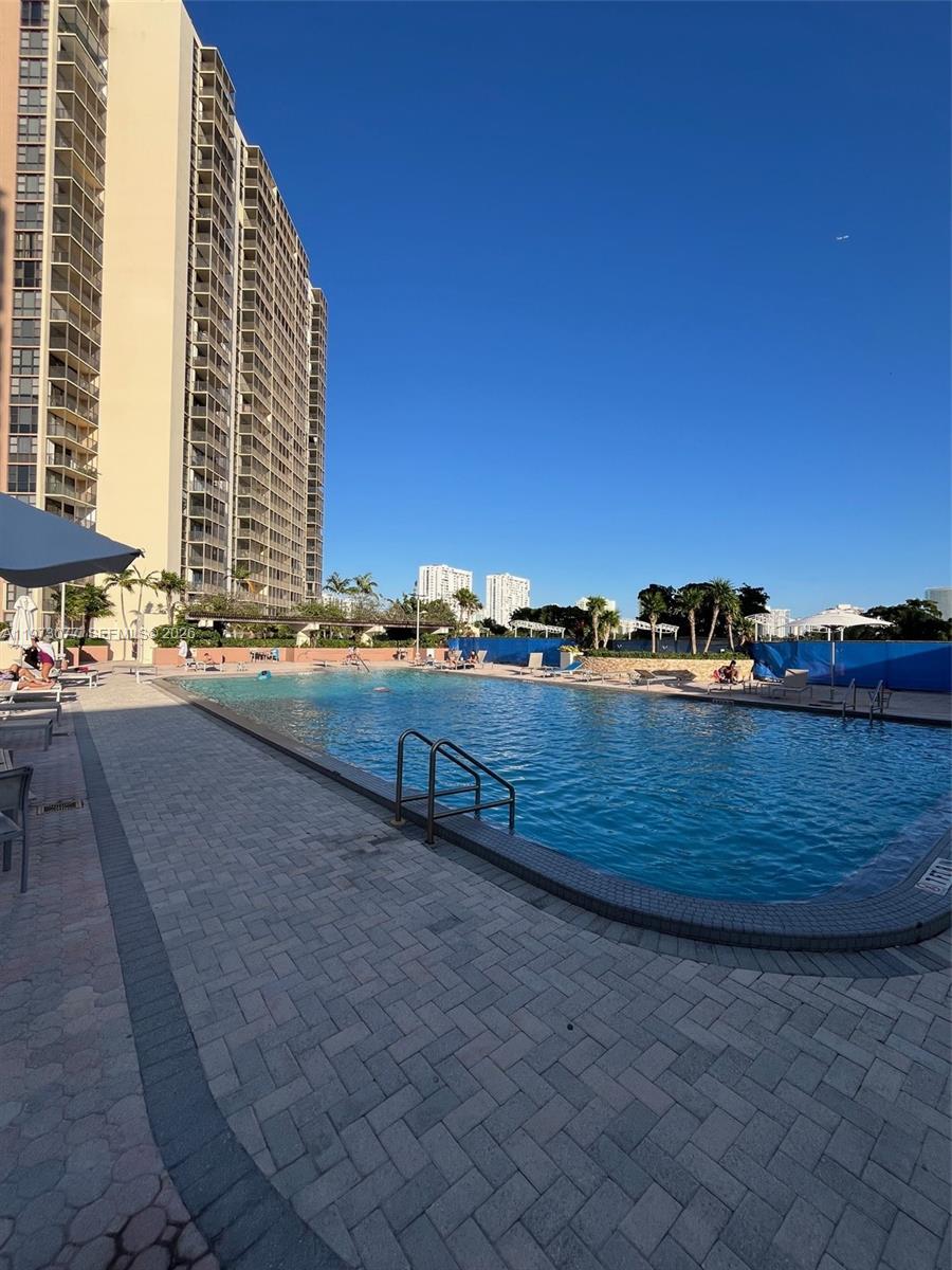 Photo of 20301 Country Club Dr  #625, Aventura, Florida, 33180 - 