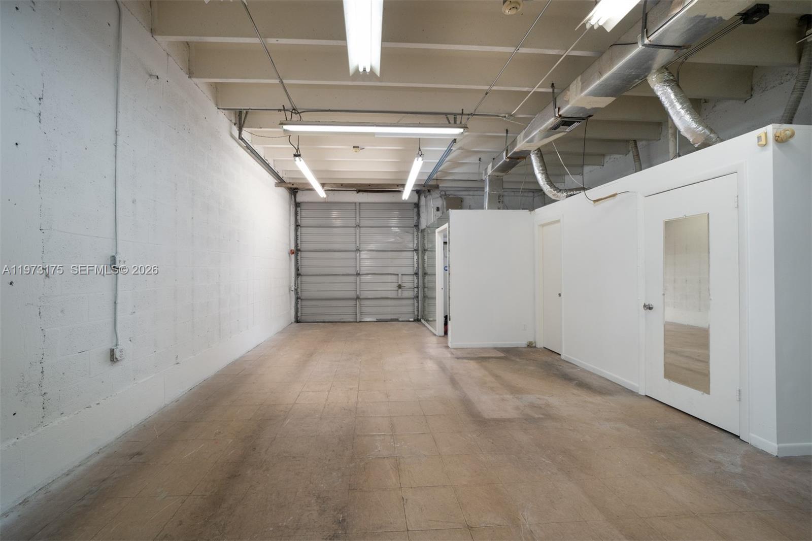 1852  /   кв.футов $ 2026-02-27 0 Фото