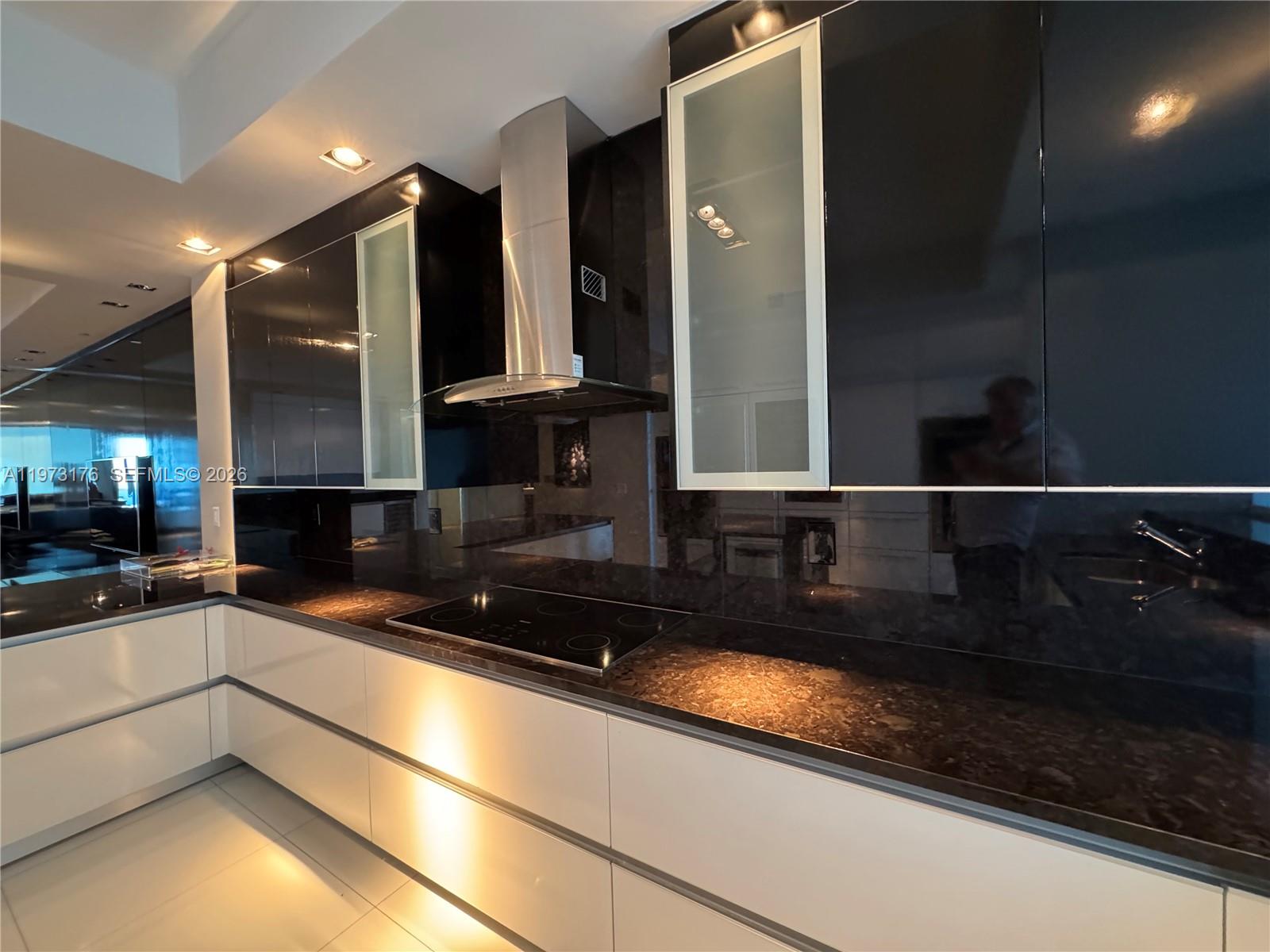 Photo of 2711 Ocean Dr  #3404, Hollywood, Florida, 33019 - 