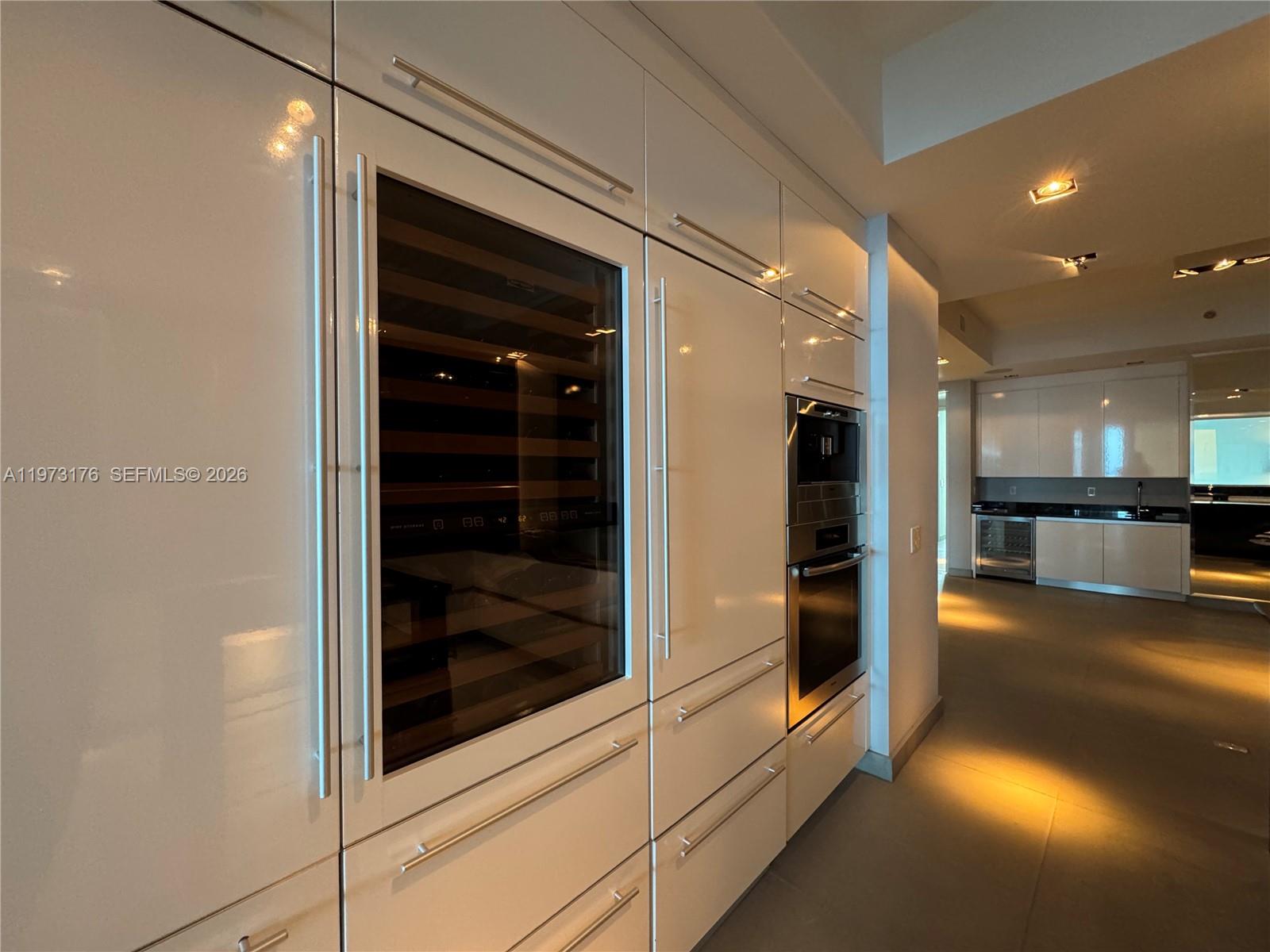 Photo of 2711 Ocean Dr  #3404, Hollywood, Florida, 33019 - 