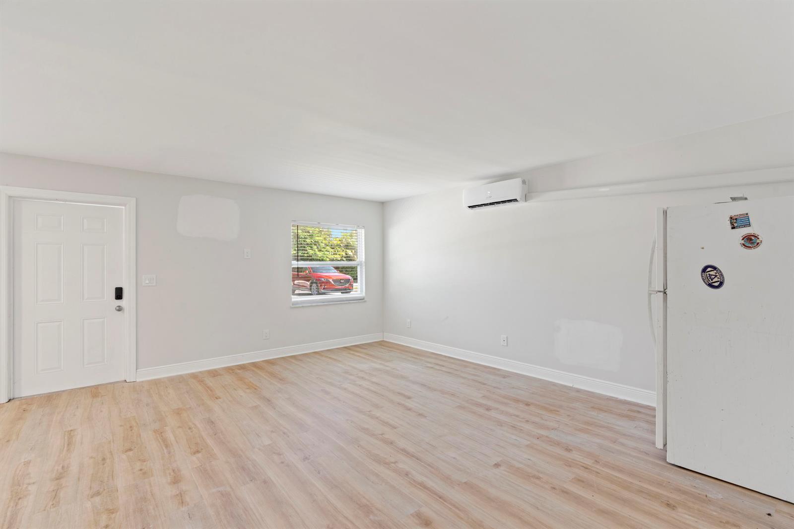 Ver detalles / 6 sq. ft. $ 2026-06-17 0 foto