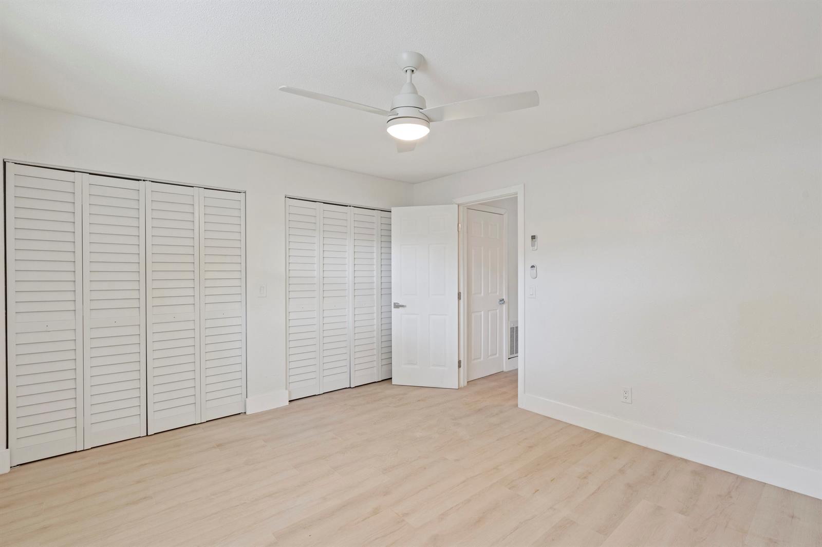 Ver detalles / 6 sq. ft. $ 2026-06-17 0 foto