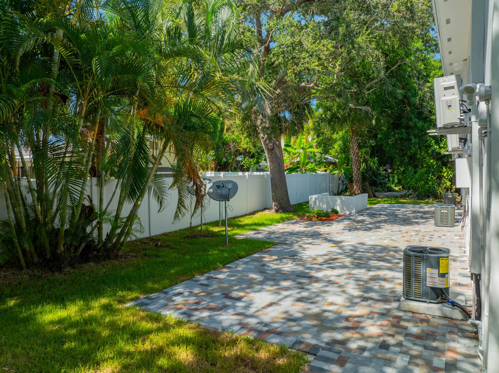 Ver detalles / 6 sq. ft. $ 2026-06-17 0 foto