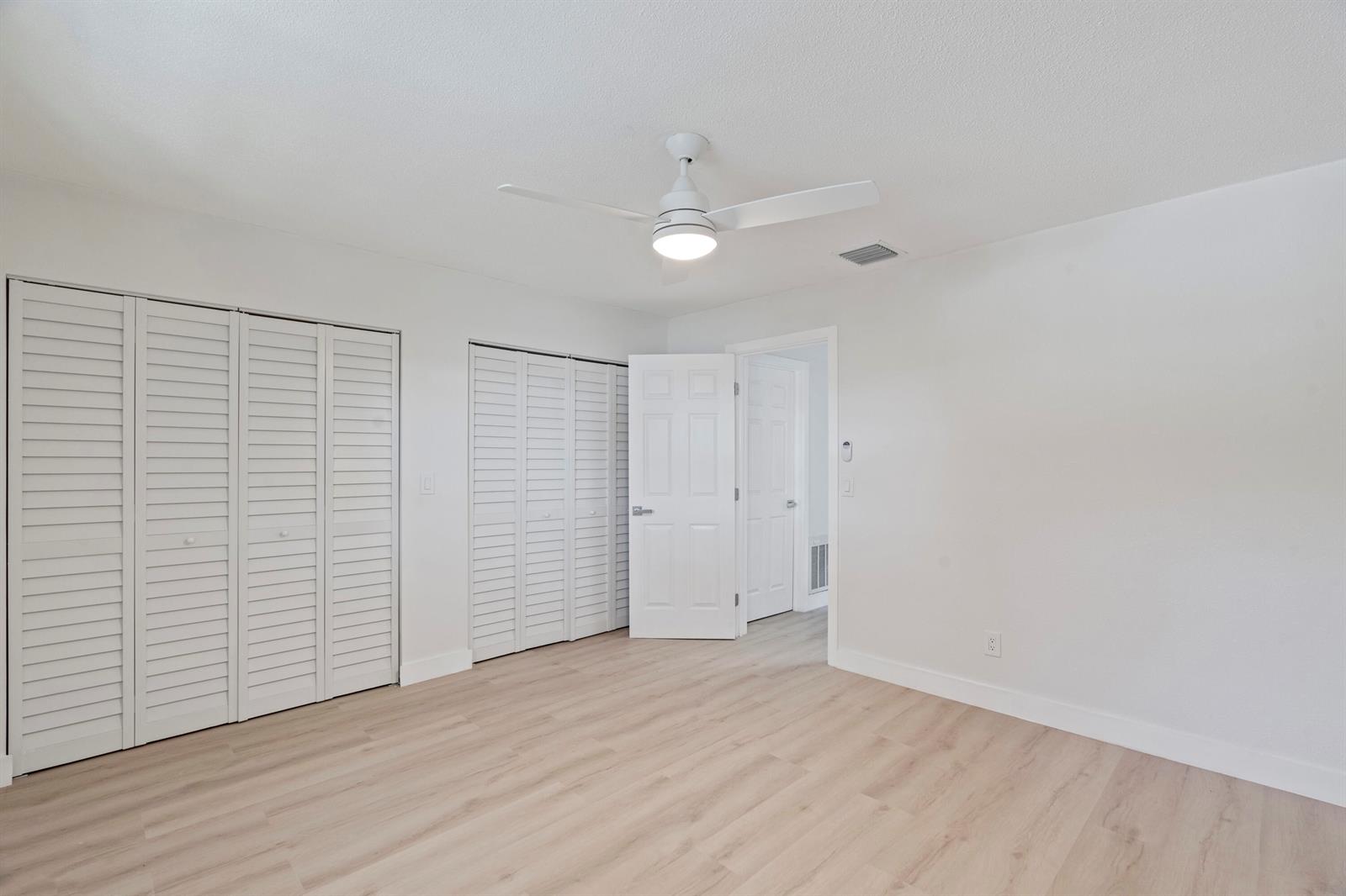 Ver detalles / 6 sq. ft. $ 2026-06-17 0 foto