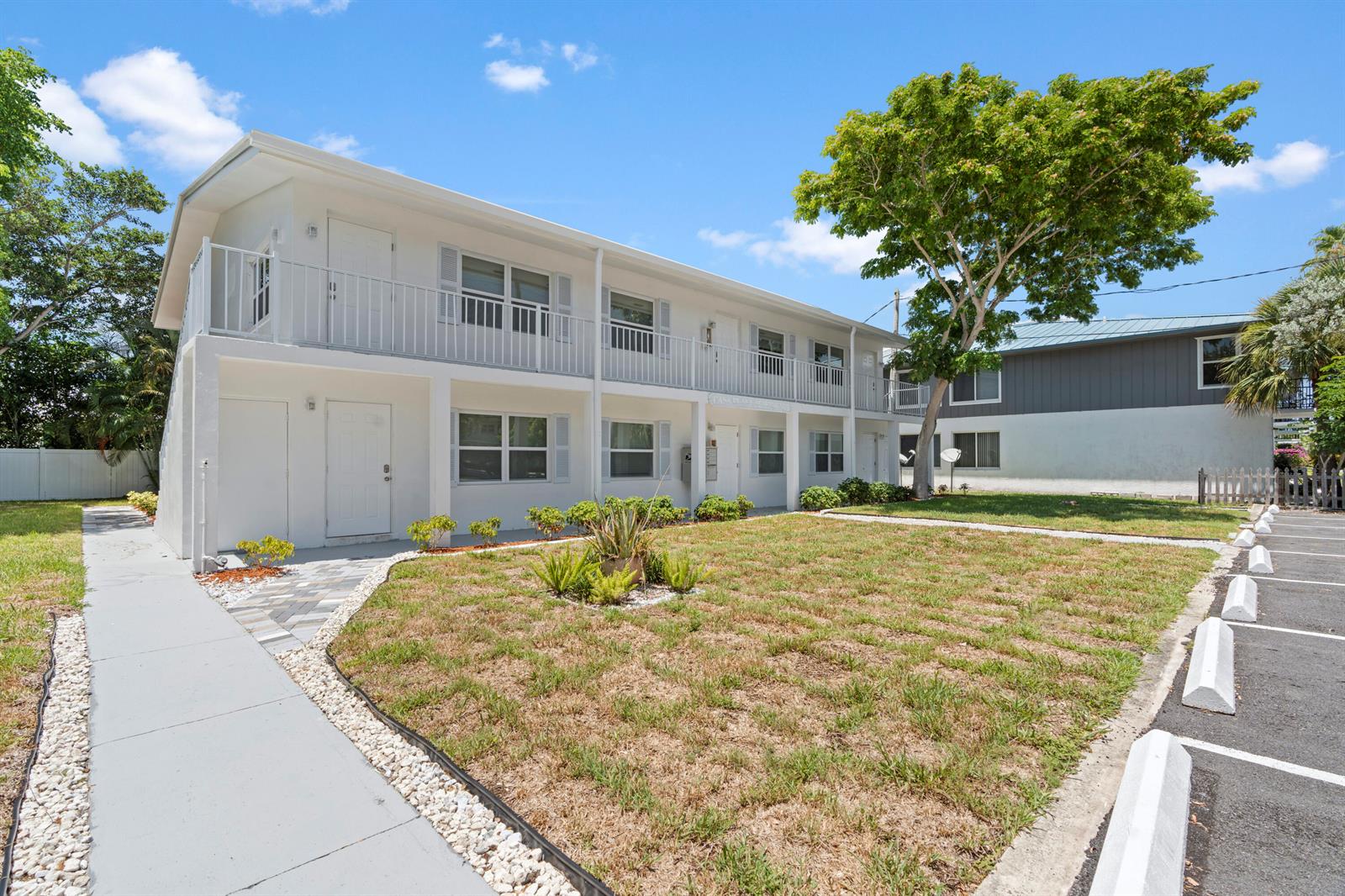 Ver detalles / 6 sq. ft. $ 2026-06-17 0 foto