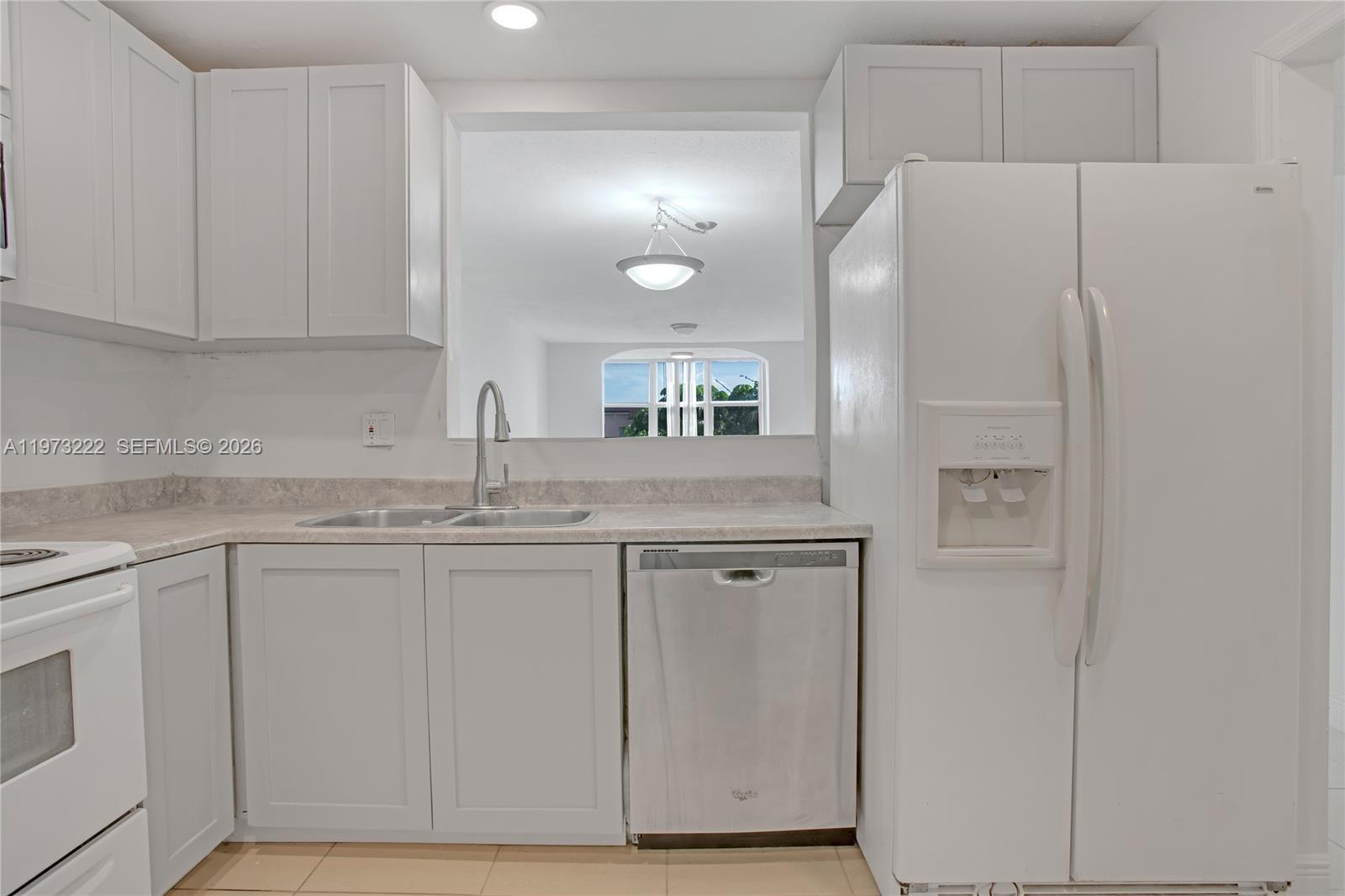 414L 2 / 2 1010 кв.футов $ 2026-02-27 0 Фото