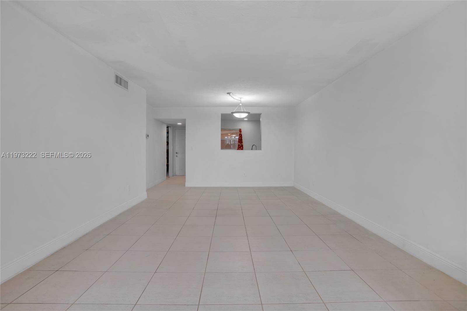 414L 2 / 2 1010 кв.футов $ 2026-02-27 0 Фото