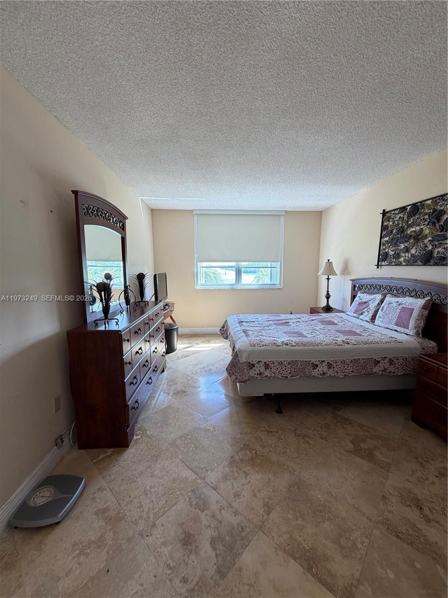 218 1 / 2 762 sq. ft. $ 2026-02-27 0 Photo