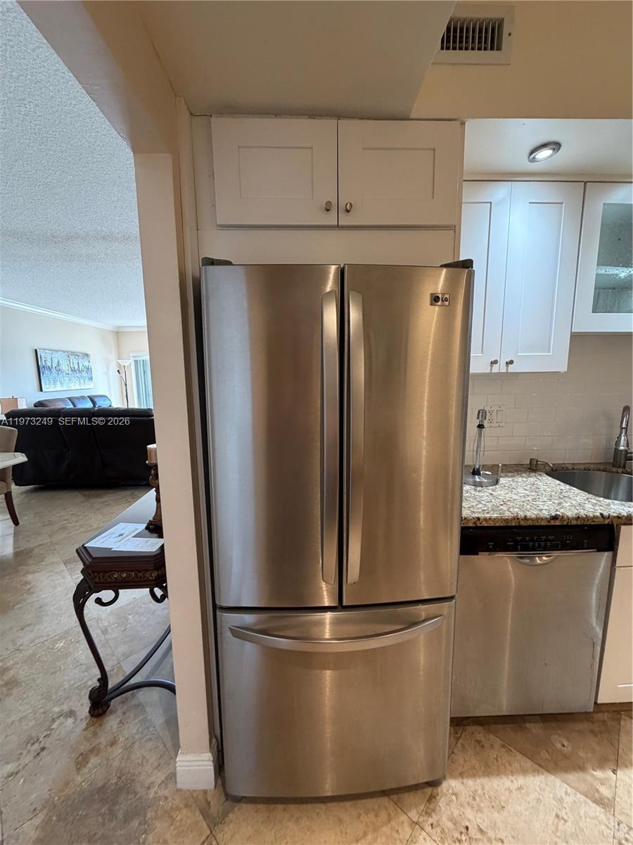 218 1 / 2 762 sq. ft. $ 2026-02-27 0 Photo