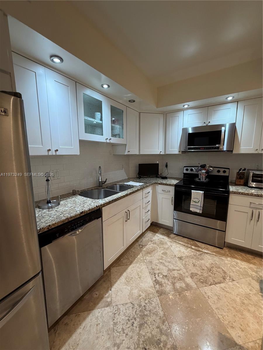 218 1 / 2 762 sq. ft. $ 2026-02-27 0 Photo