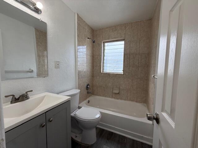  / 5  sq. ft. $ 2026-06-05 0 Photo