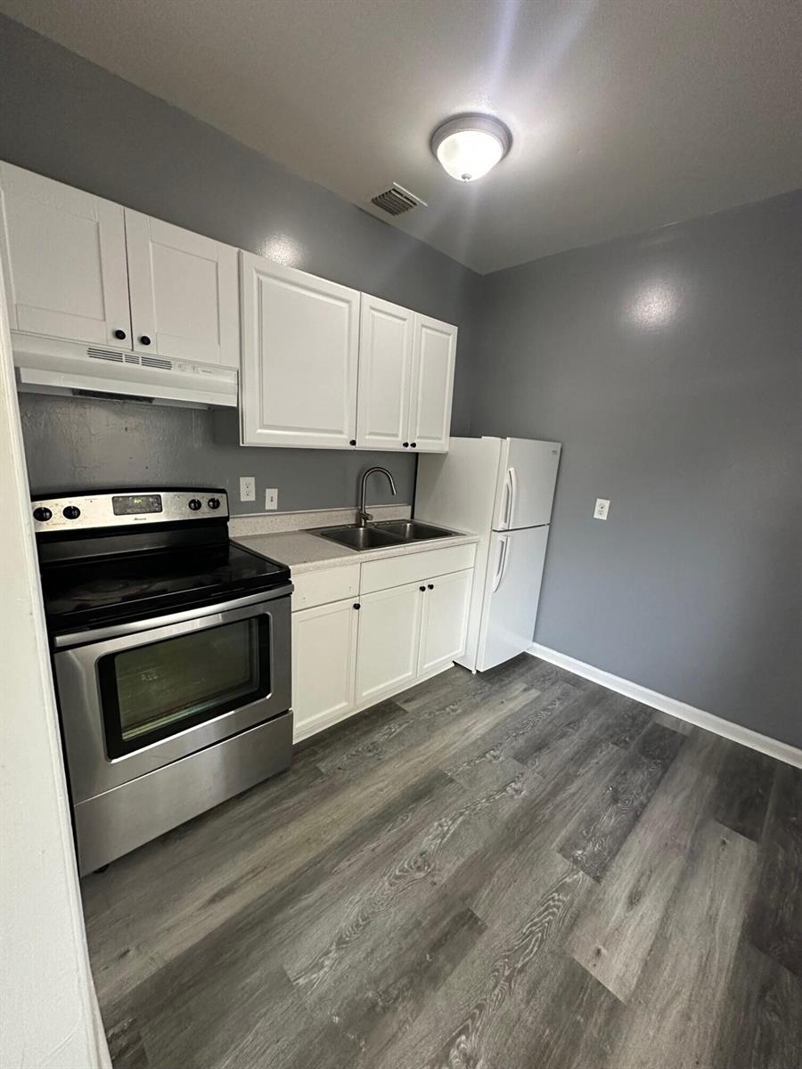   / 5  sq. ft. $ 2026-06-05 0 Photo