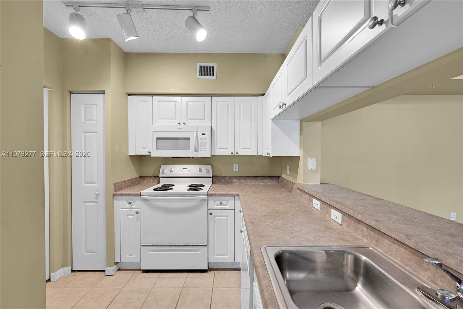 Photo of 17150 Bay Rd  #2210, Sunny Isles Beach, Florida, 33160 - 