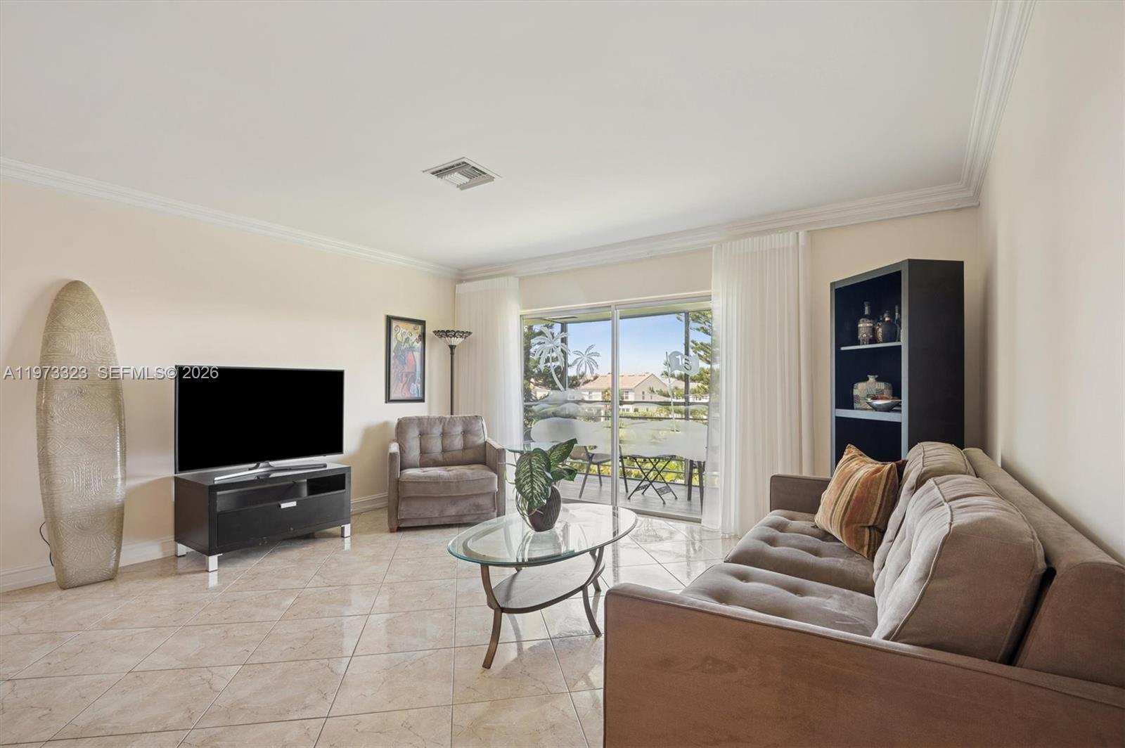 See details 303 2 / 2 899 sq. ft. $ 2026-02-27 0 Photo