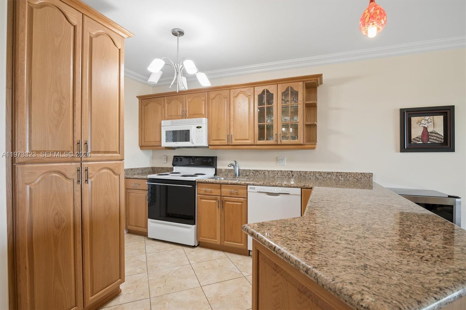 See details 303 2 / 2 899 sq. ft. $ 2026-02-27 0 Photo